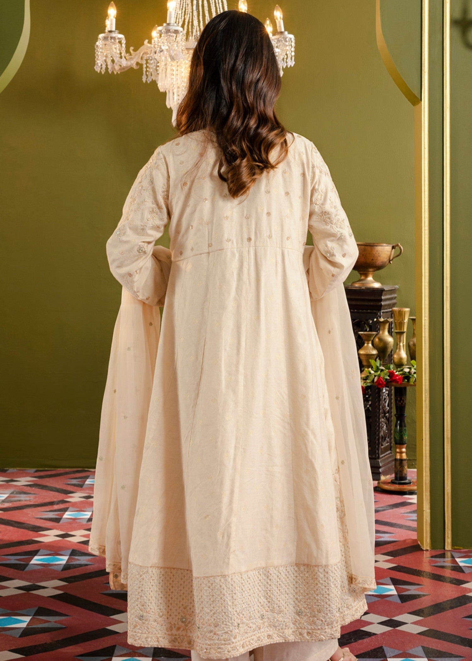 jacquard Pishwas in Cream