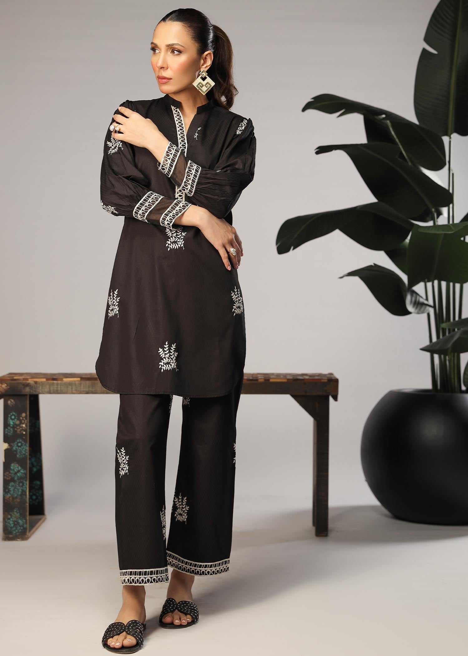 self jacquard Kurta Set in Black