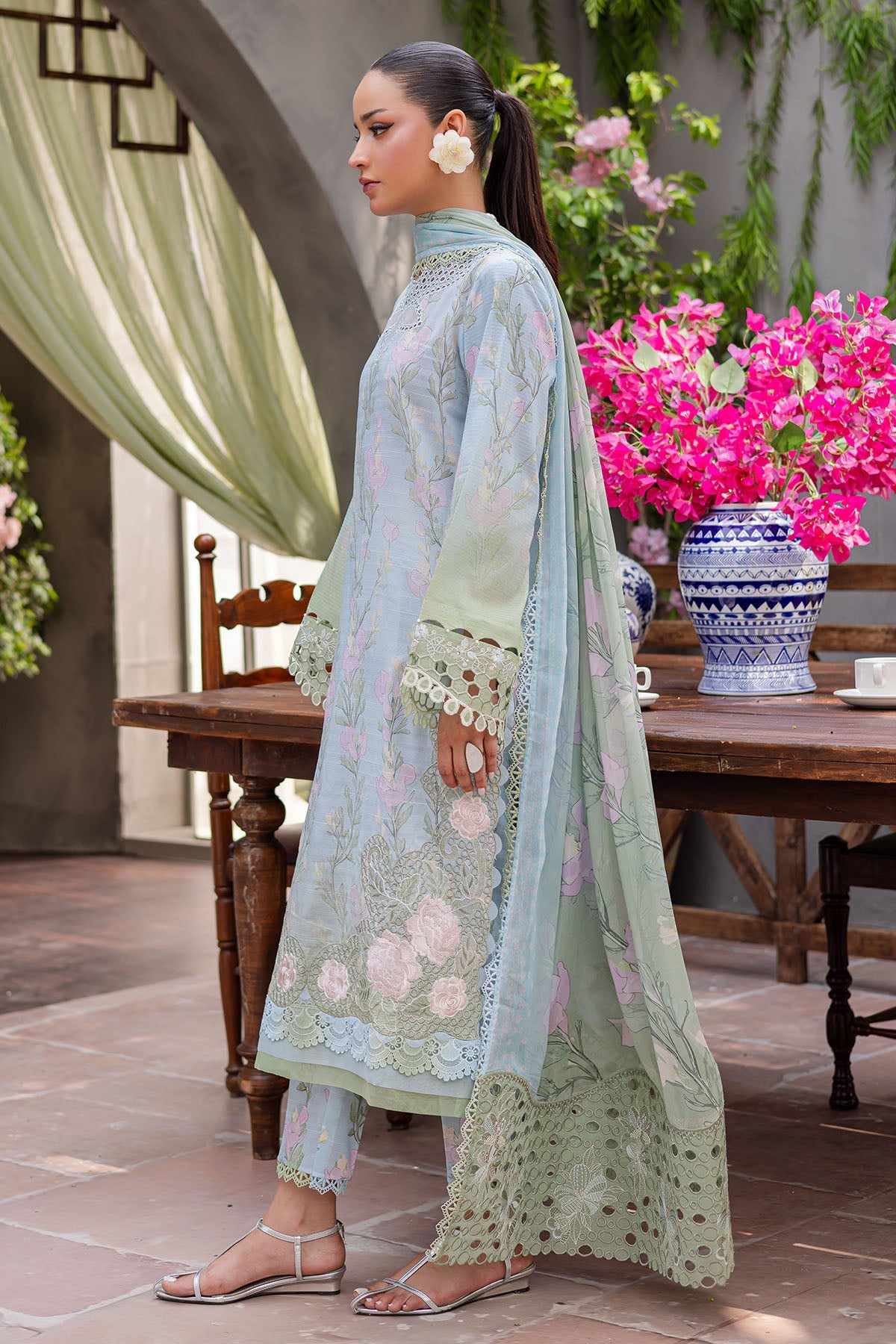 Bloom Lawn – BL-07