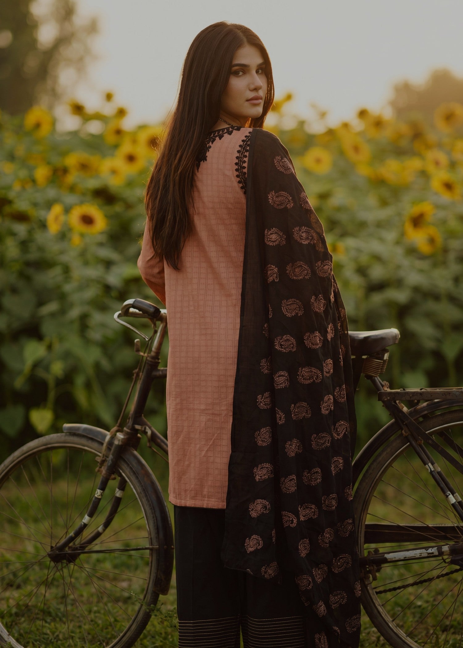 textured lawn Kurta Set in Black, pecan brown