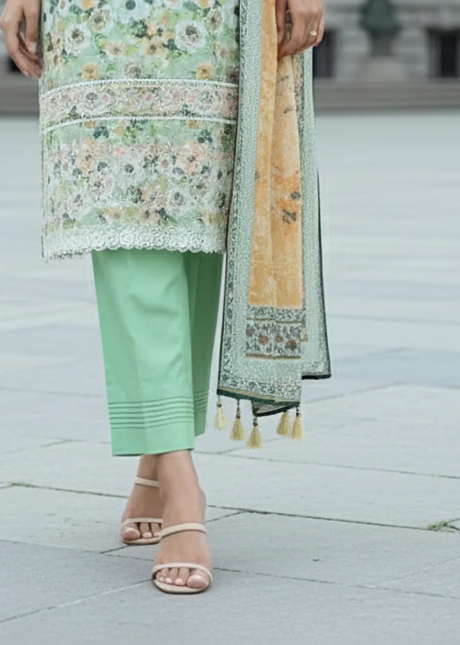 zari lawn Unstitched in Mint green