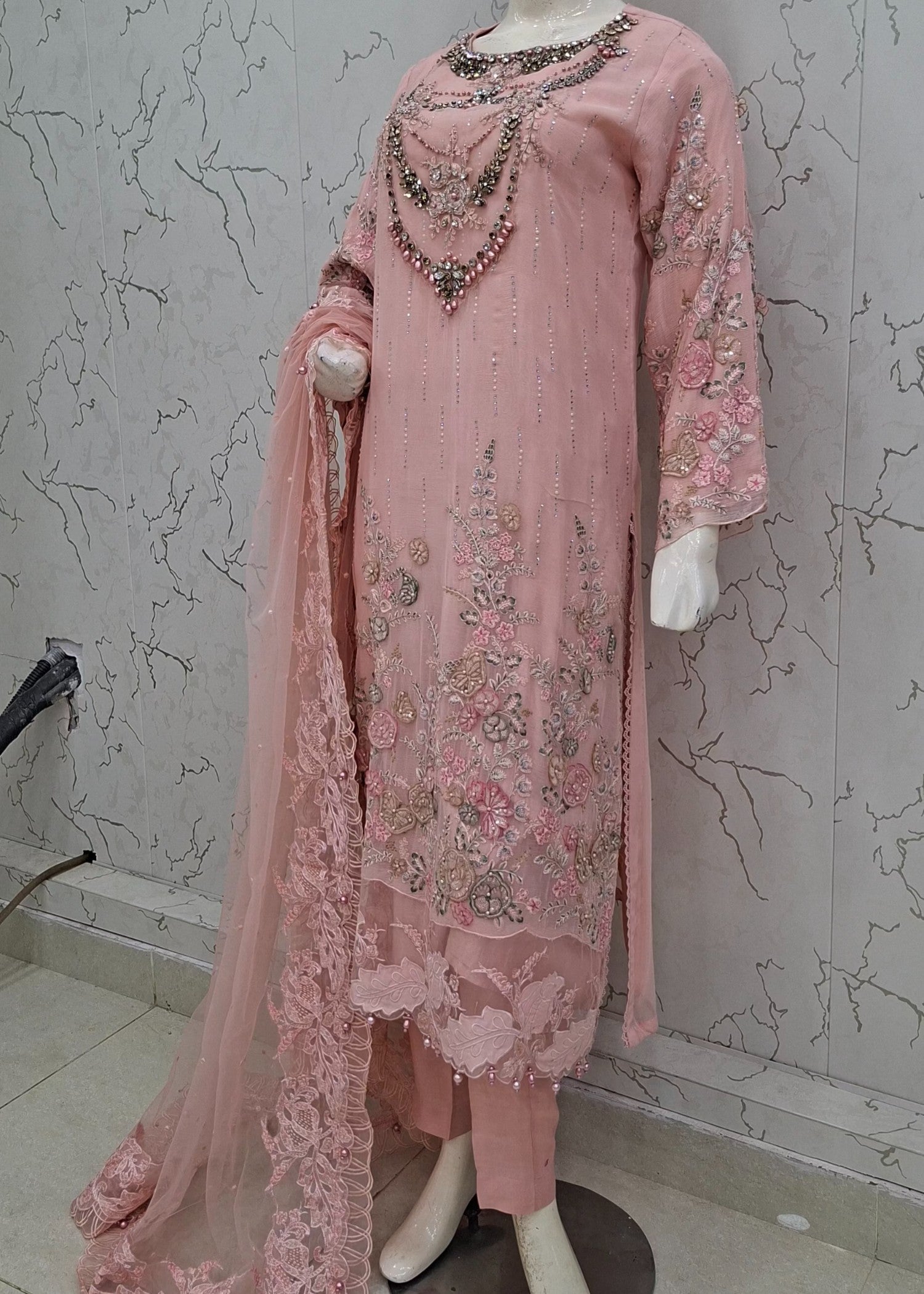 crinkle chiffon Kurta Set in Light pink