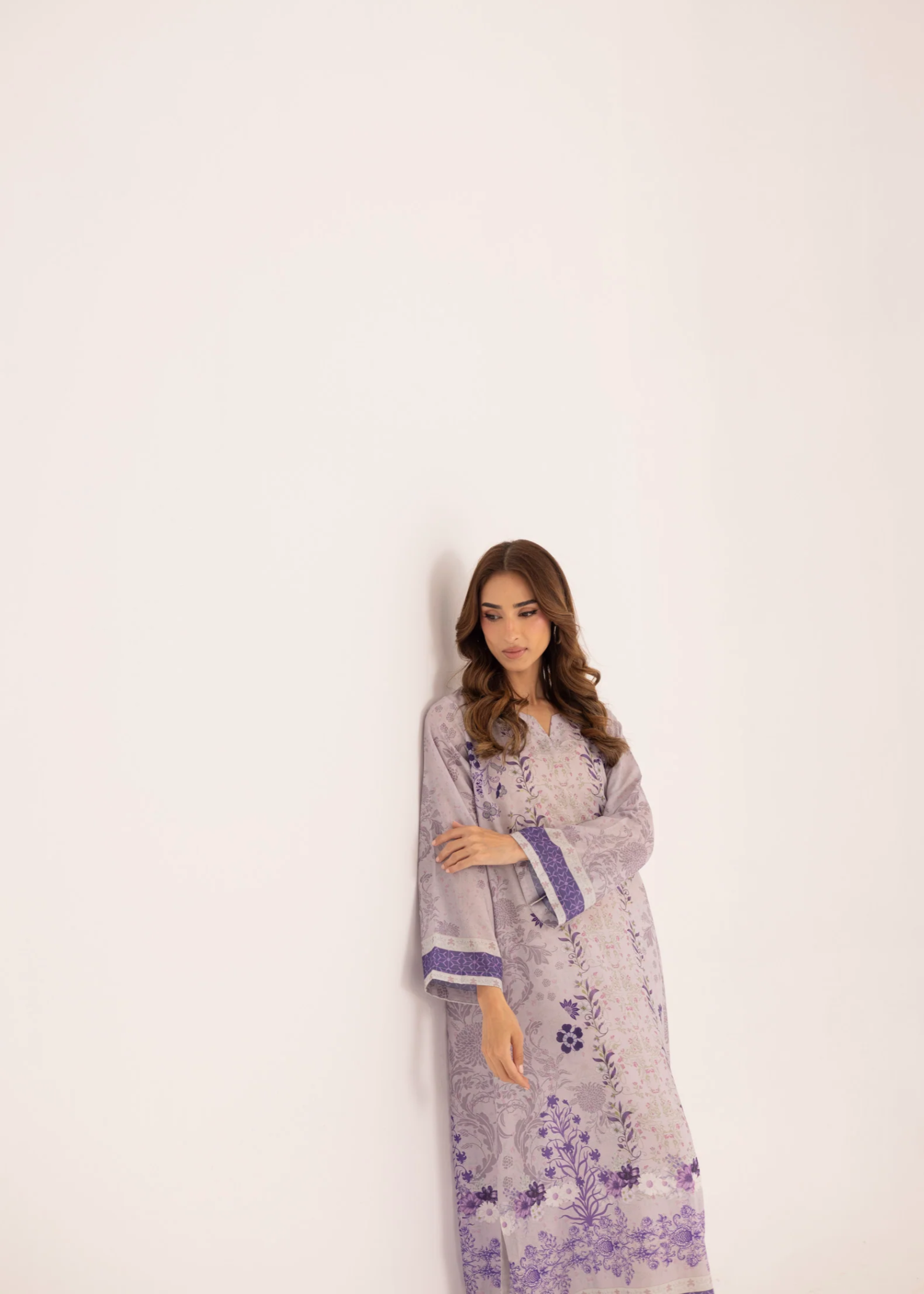 silk finish lawn Kaftan in Lavender grey