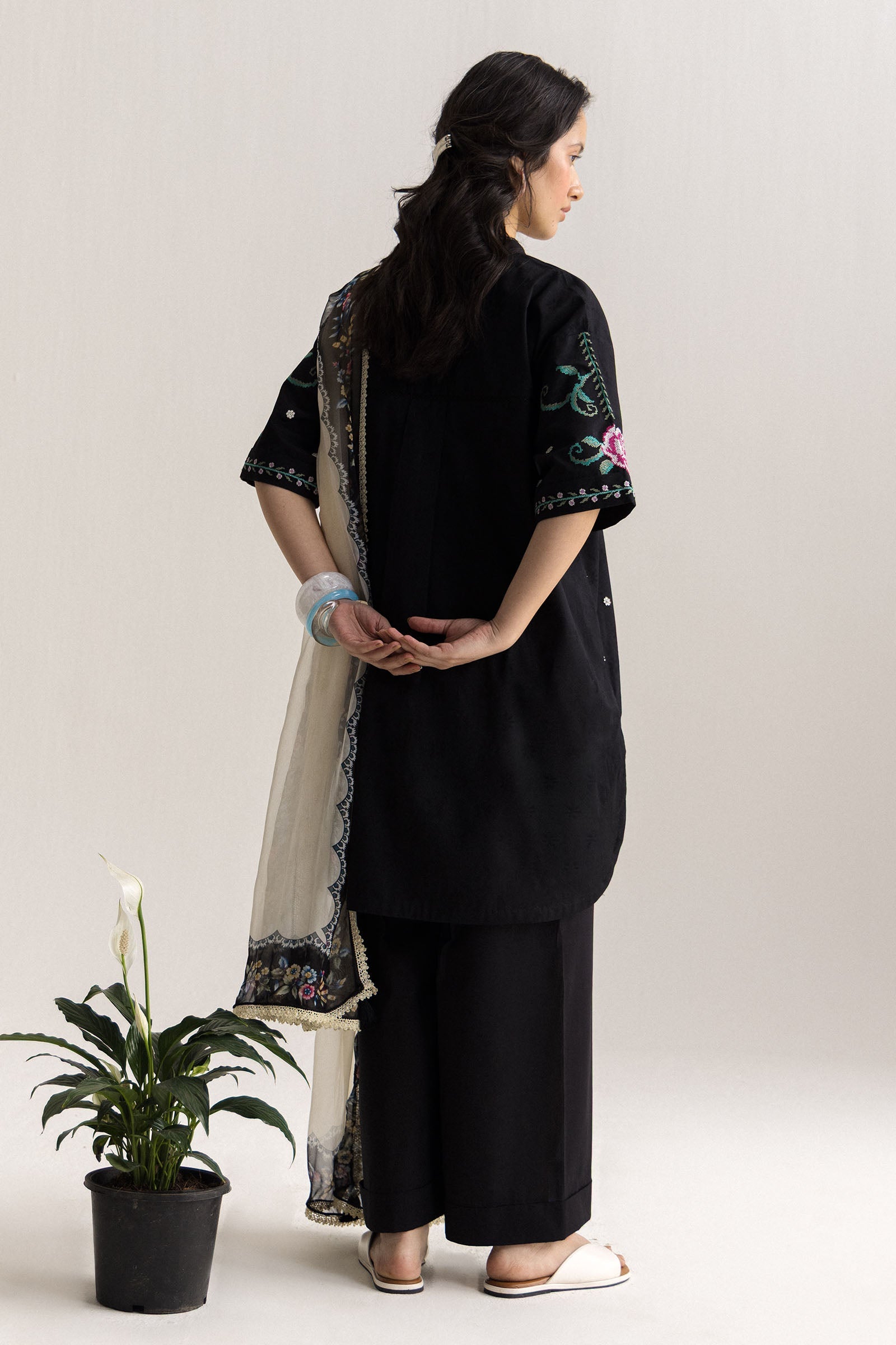 Coco Lawn Edit II – Ines-6A