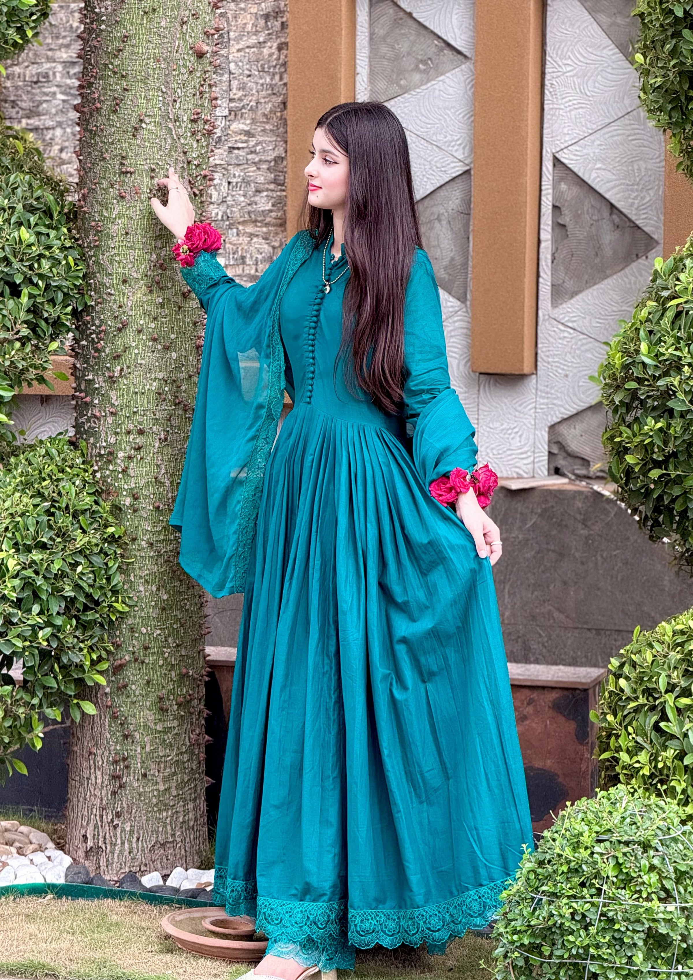 lawn Maxi in Teal