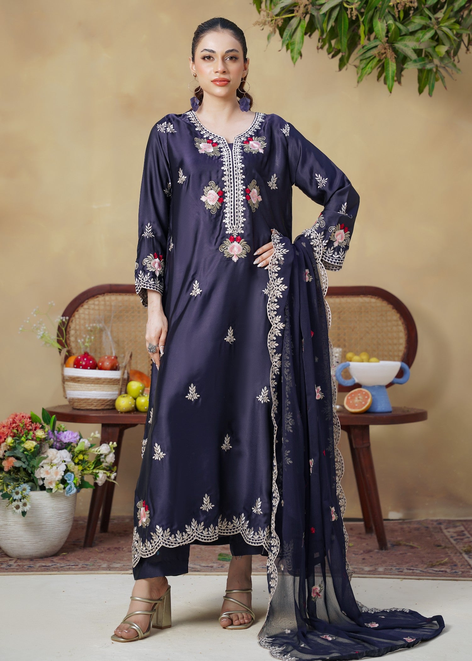 silk Kaftan in Navy blue