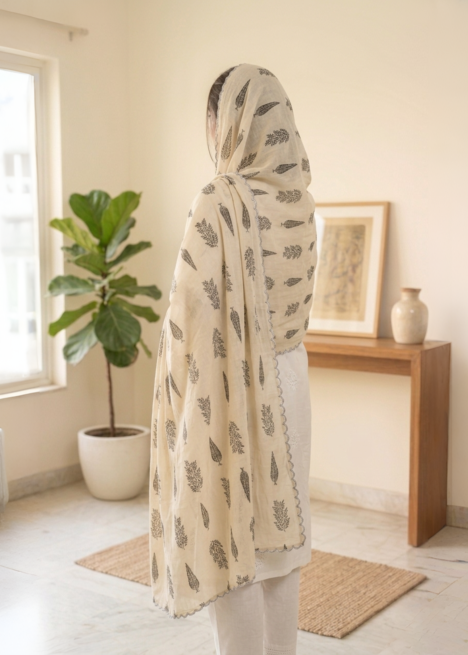 lawn Chaddar in Beige