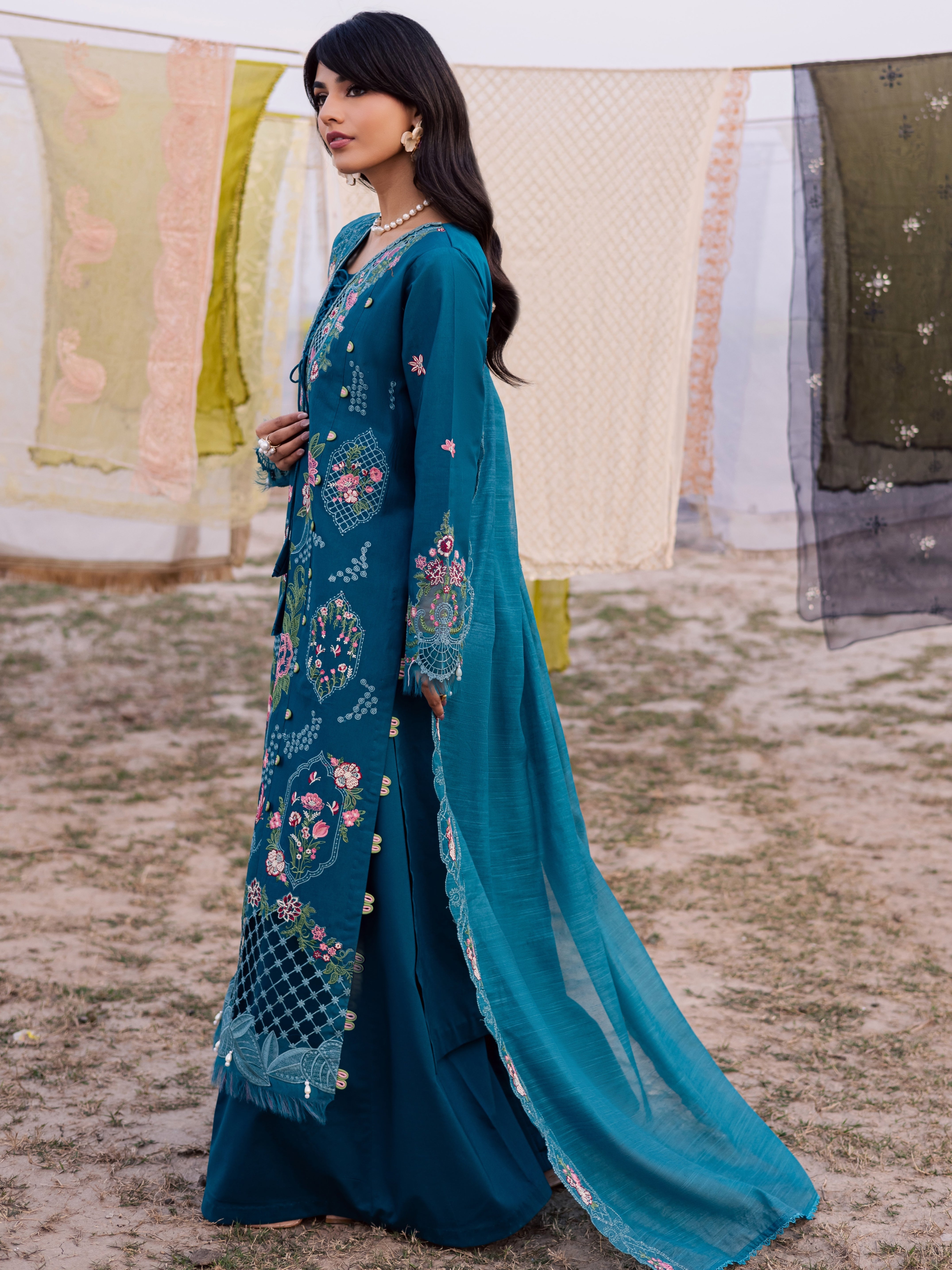 Dil-e-Raqsum Lawn – DQ-08