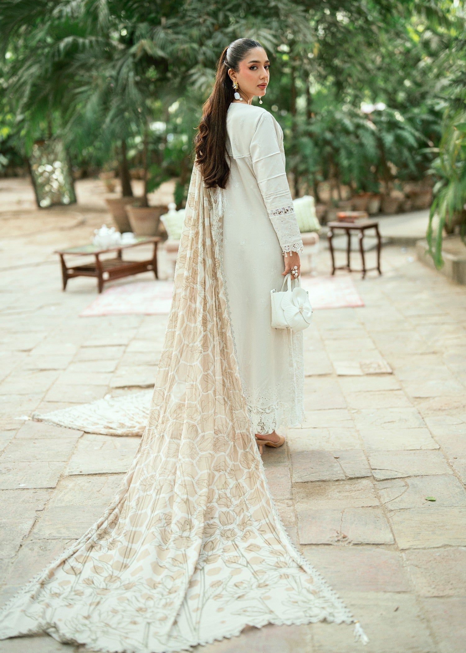cambric Unstitched in Antique white