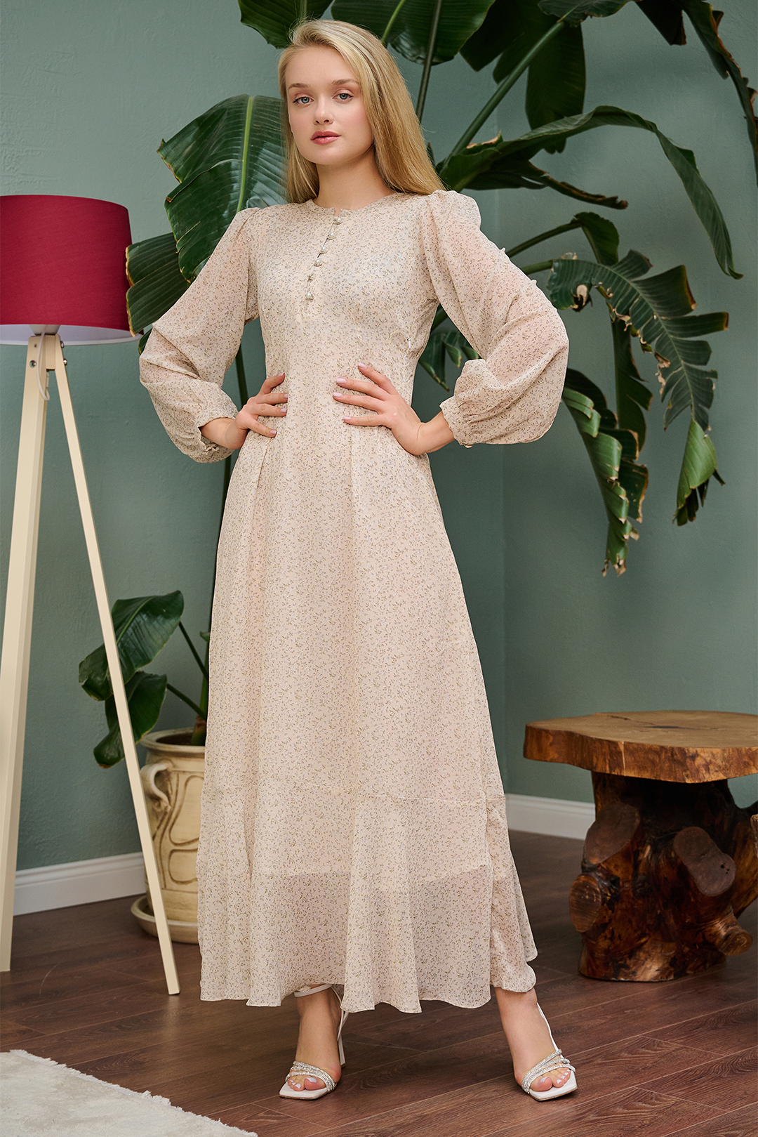 chiffon Dress in Pearl white