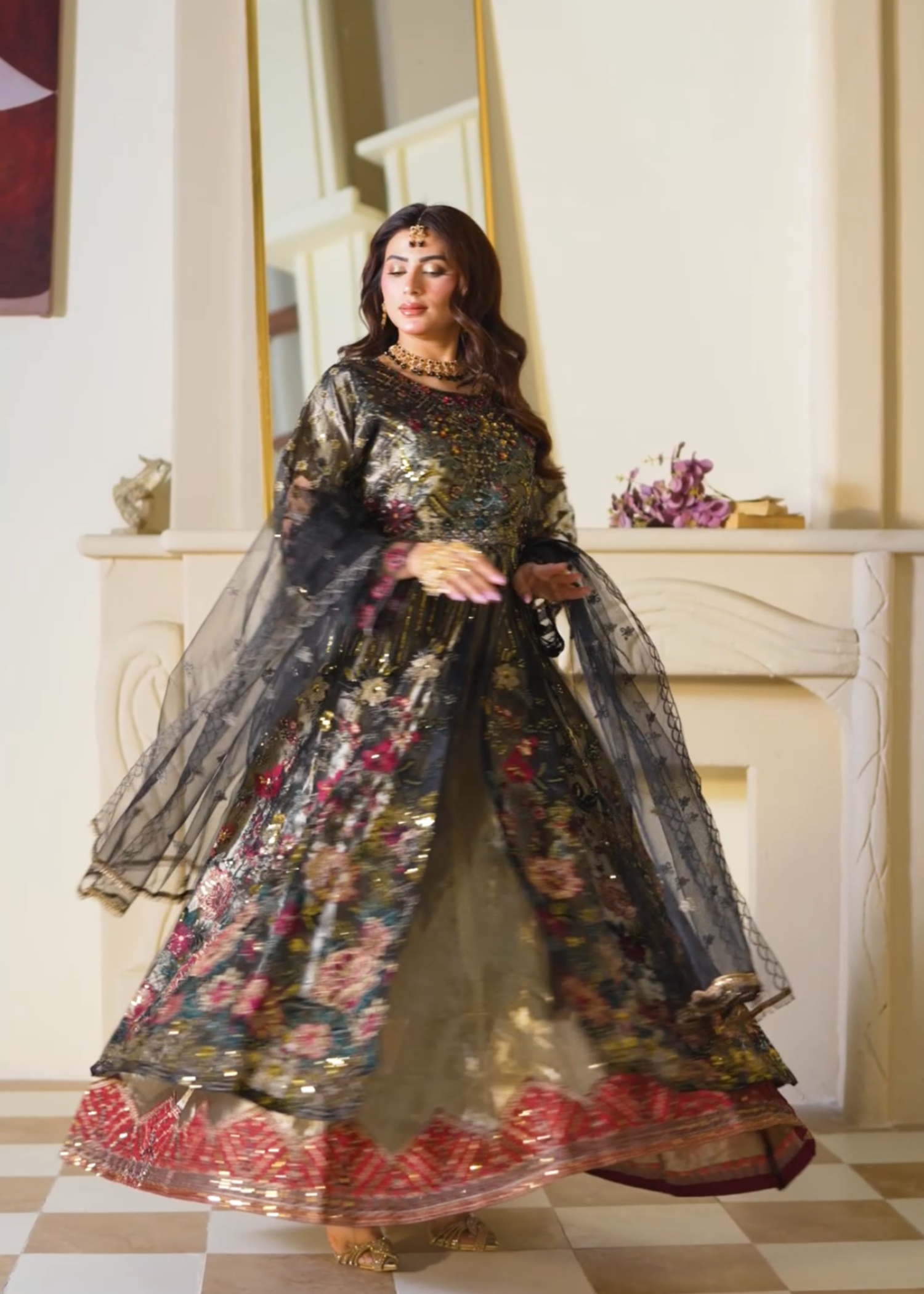 zari organza Maxi in Black, blood red, gold