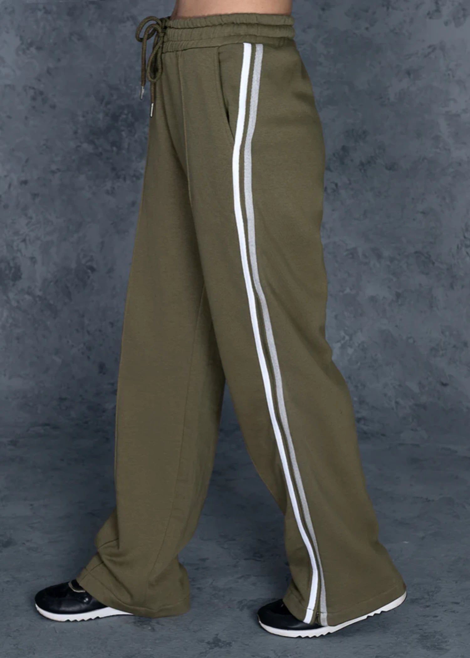 fleece Trousers in Olive green