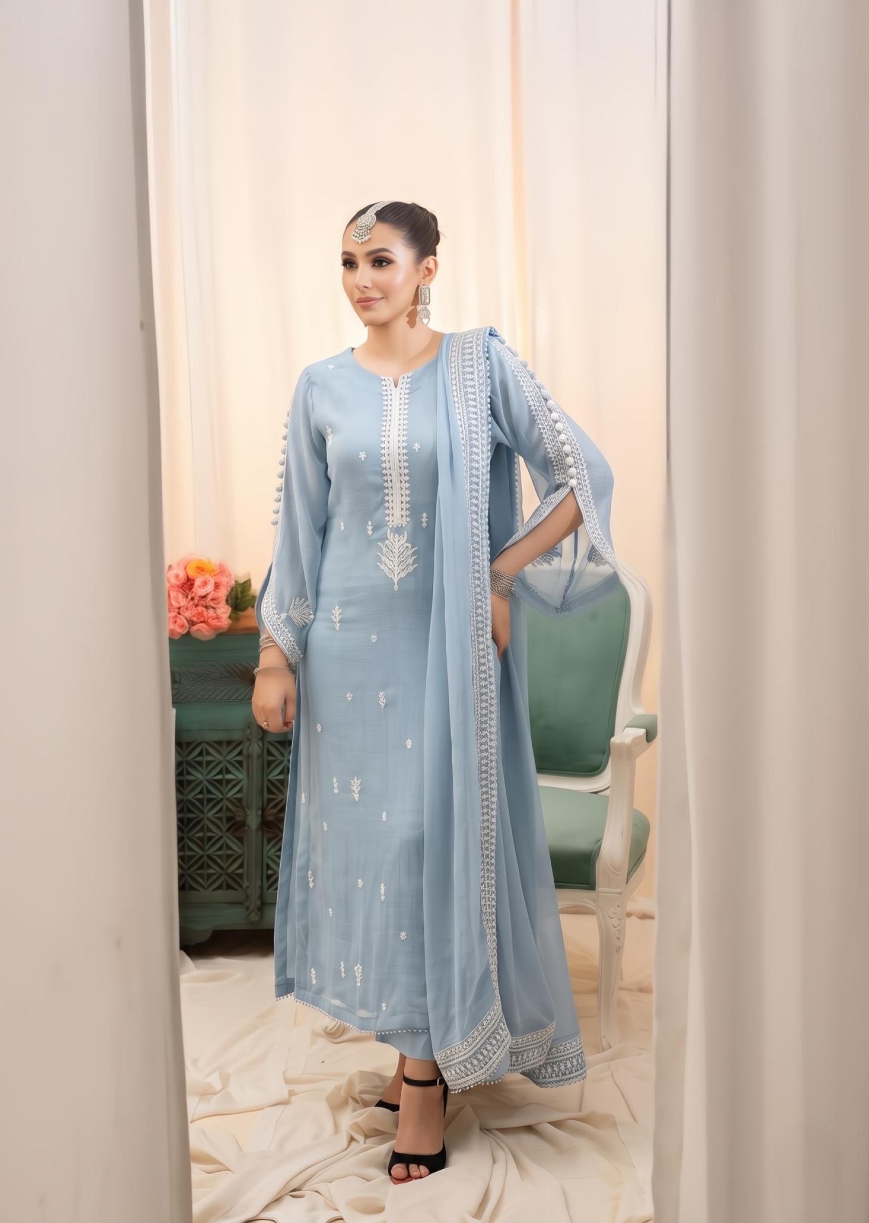 bemberg crinkle chiffon Kurta Set in Light blue