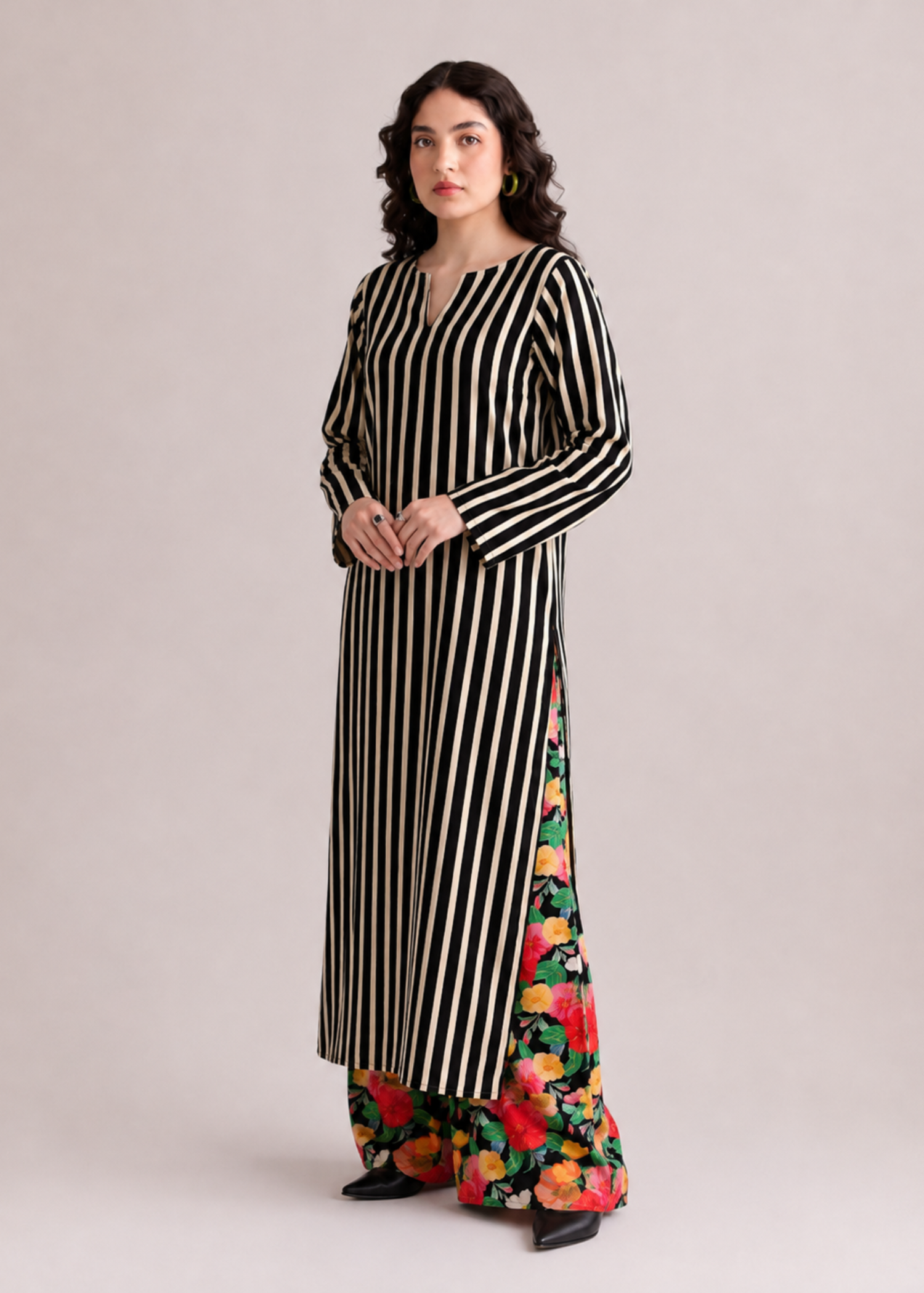 lawn Unstitched in Beige, black