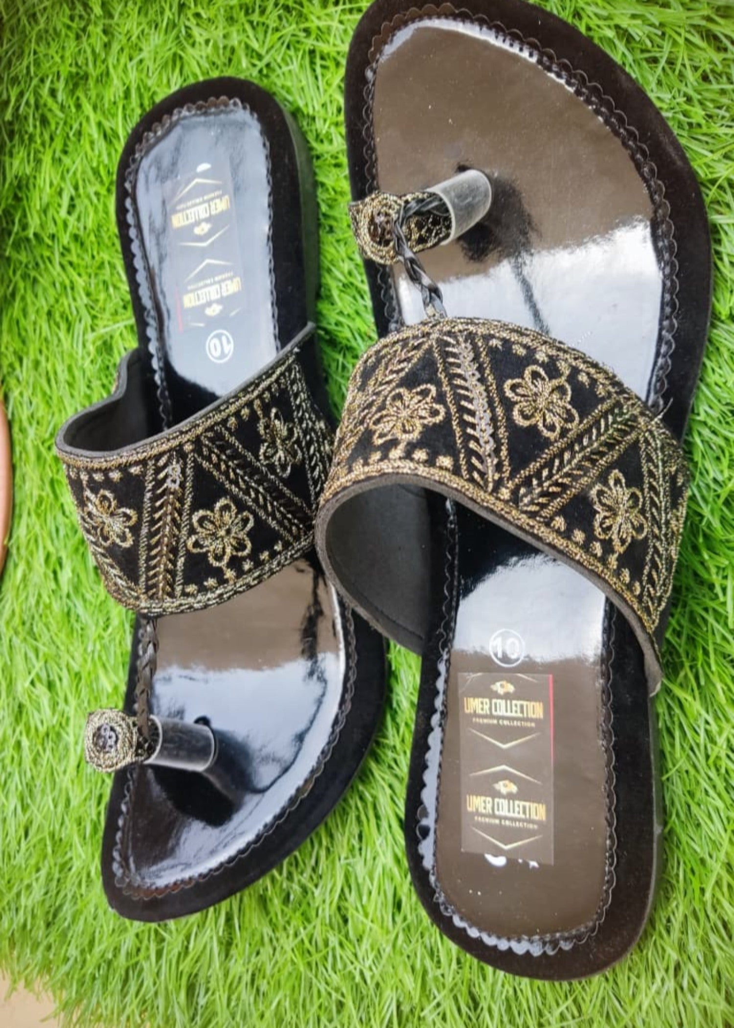 Kolapuri in Black by - High Quality Women Kolapuri AZC9589