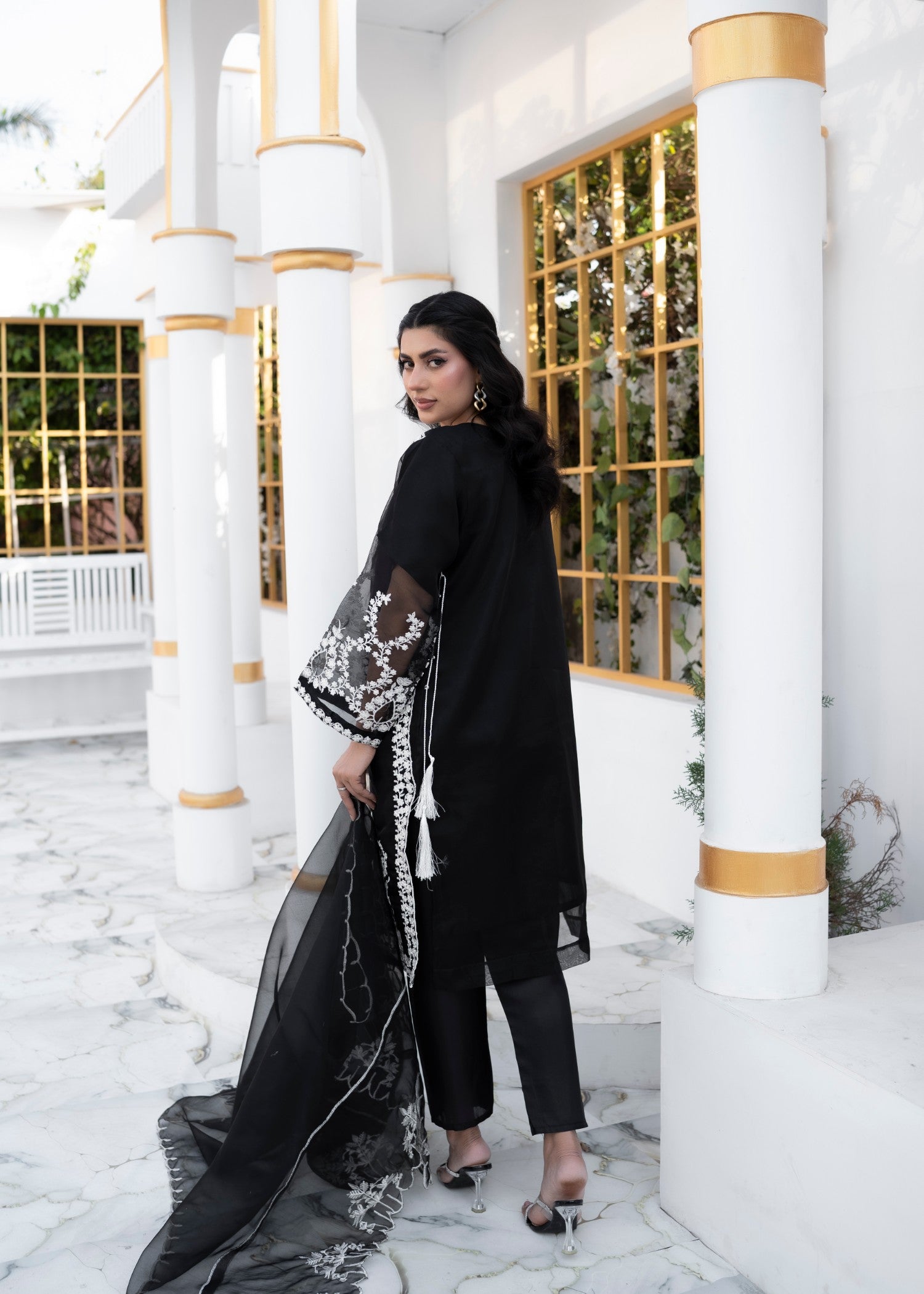 organza Kurta Set in Black, white
