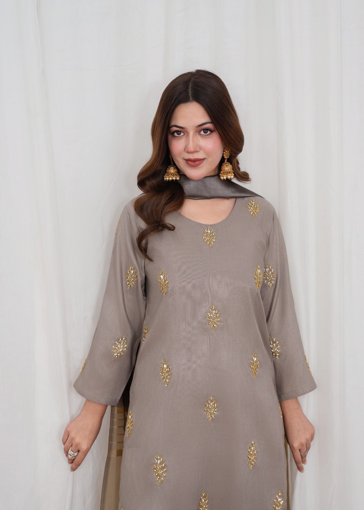 raw silk Kurta Set in Pastel grey