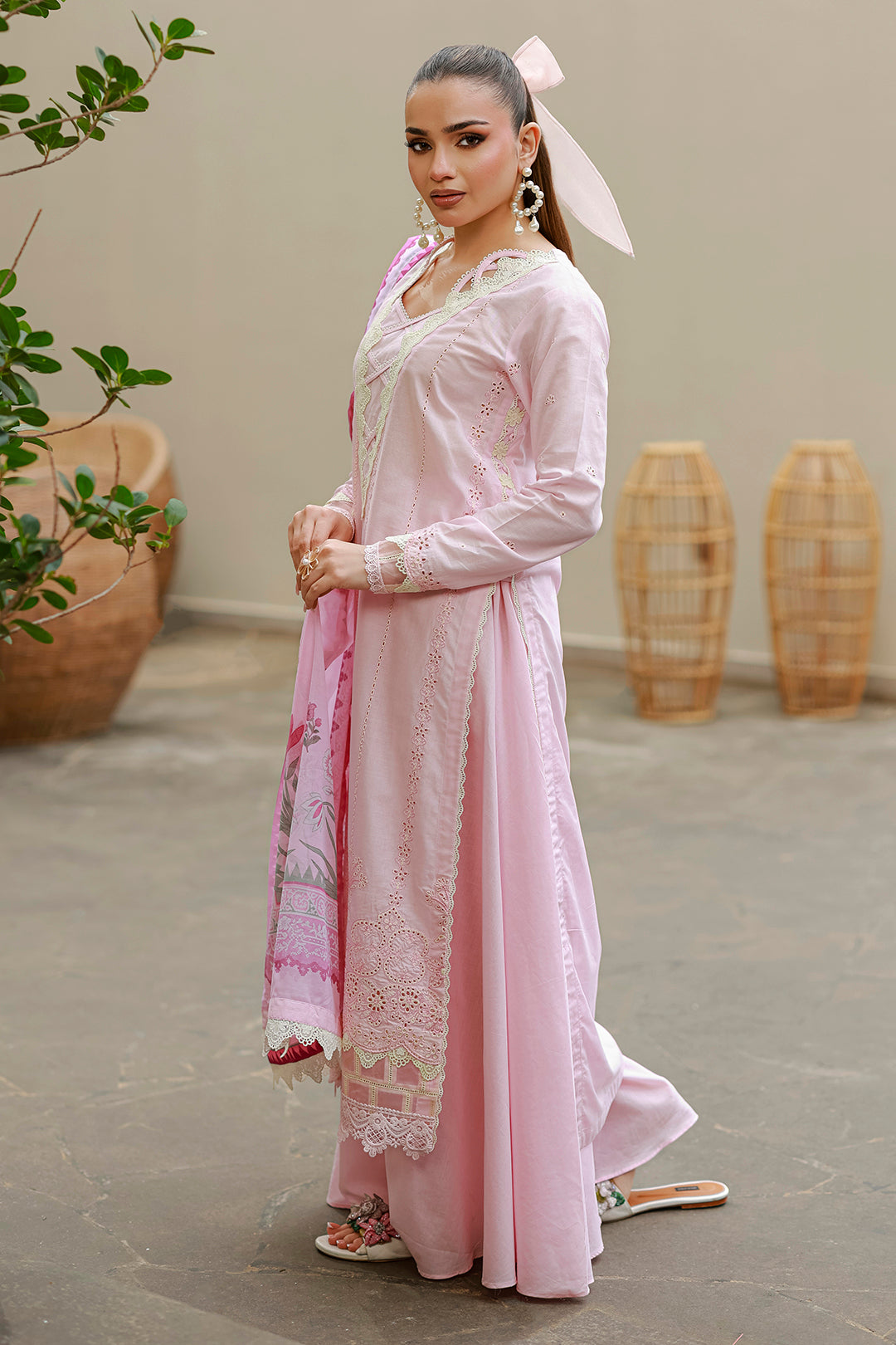 Chikankari Lawn – Z-4048