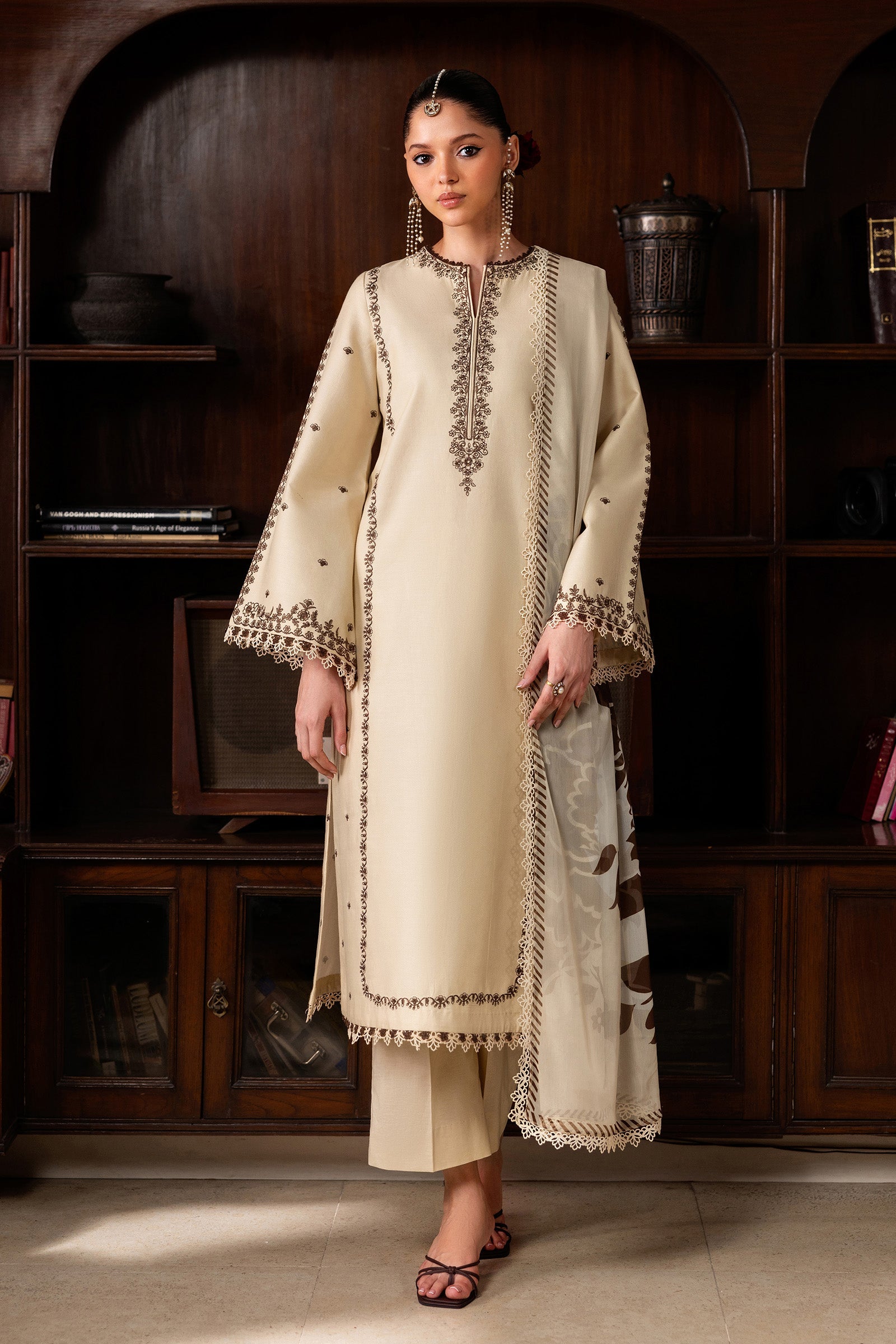 Summer Lawn – Aria