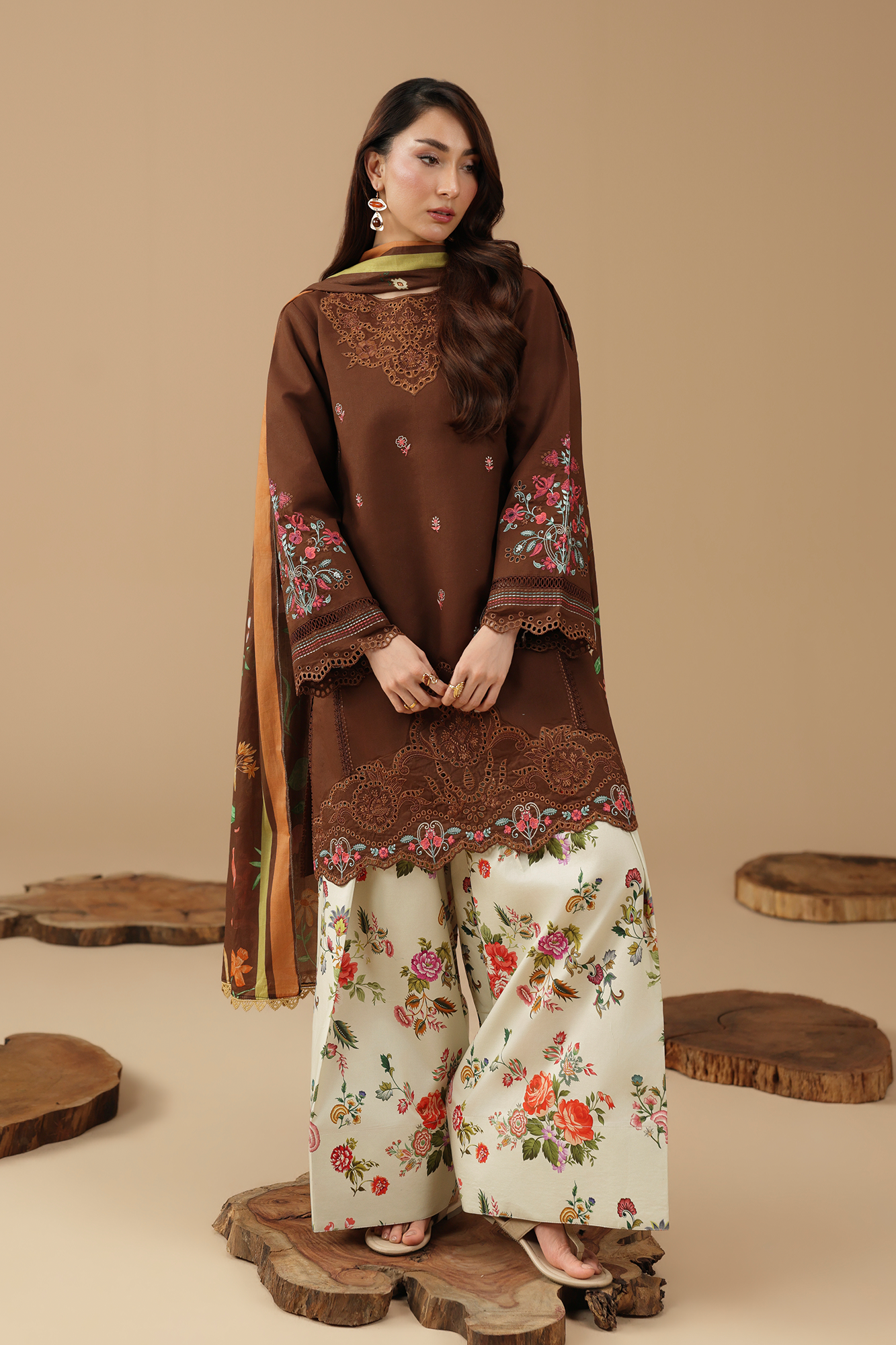 Jahaan Lawn Edit – J-04