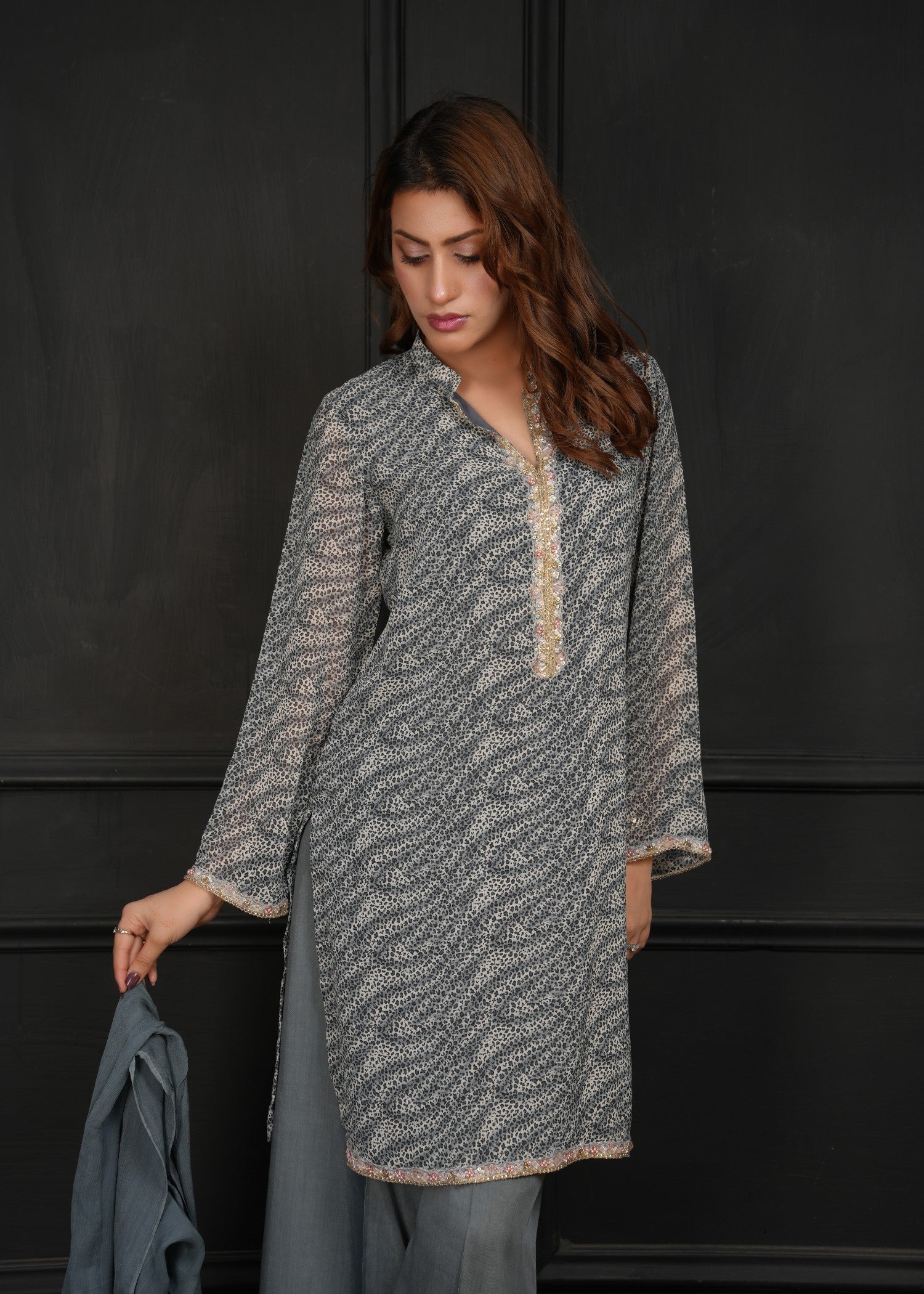 georgette Kurta Set in Grey, graphite