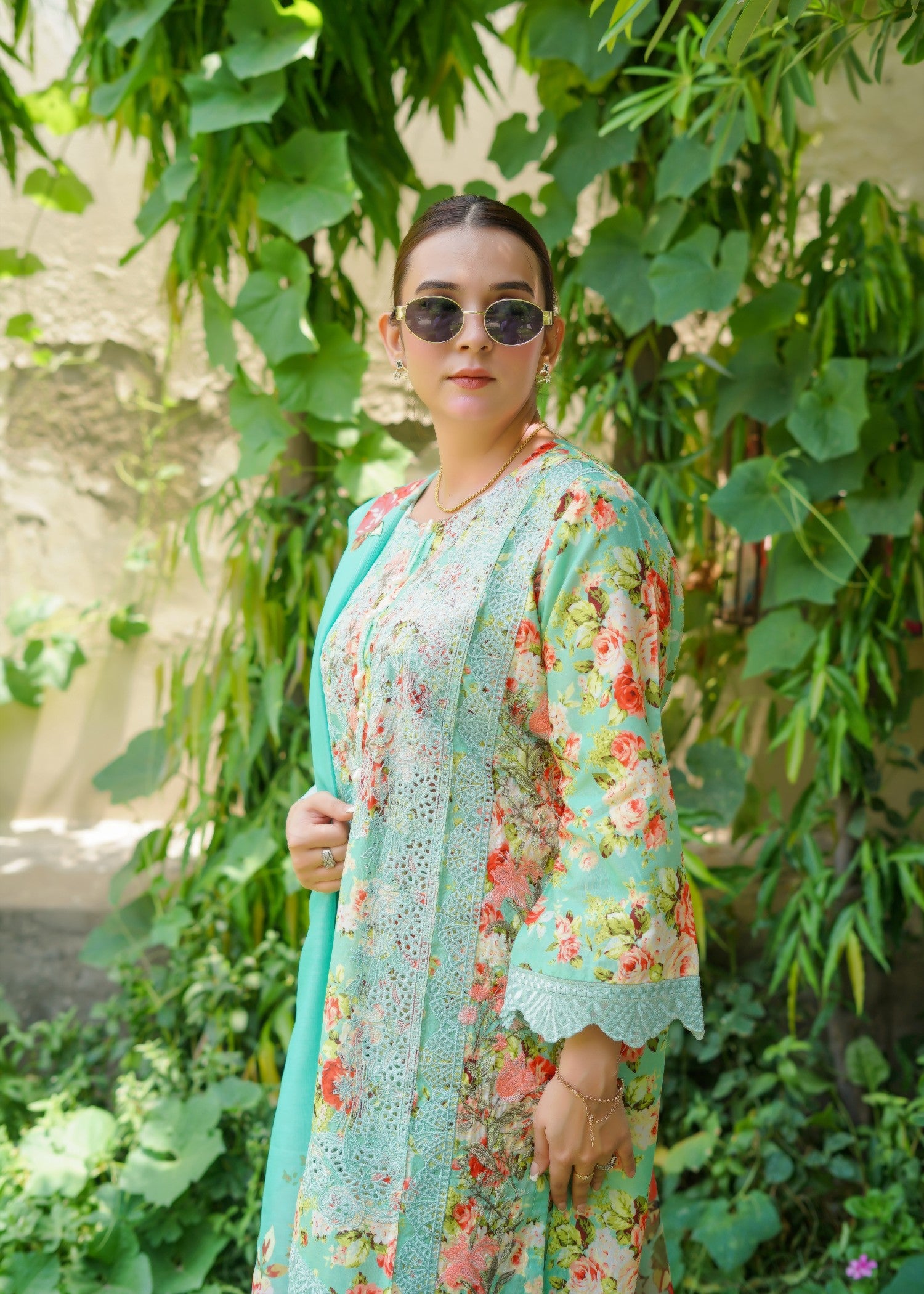 swiss lawn Kurta Set in Spring green