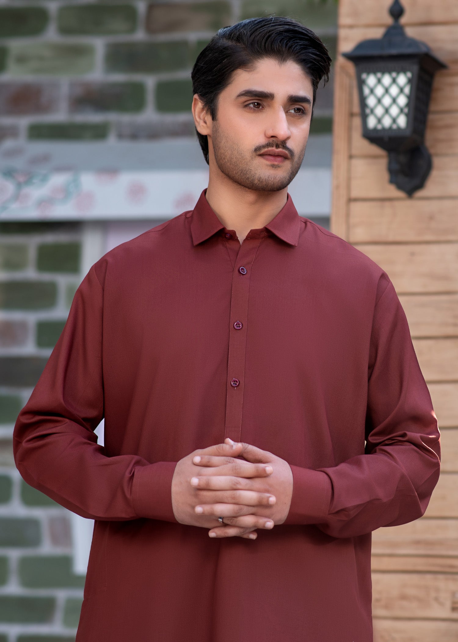 wash & wear Shalwar Kameez in Maroon