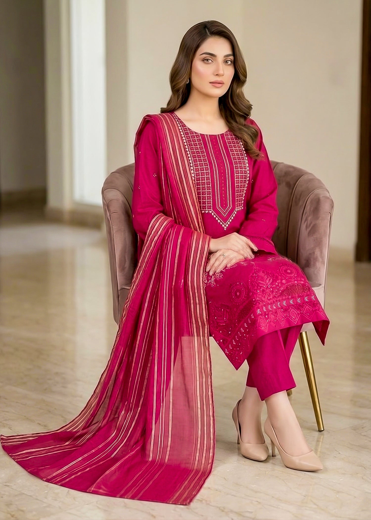 lawn Kurta Set in Shocking pink