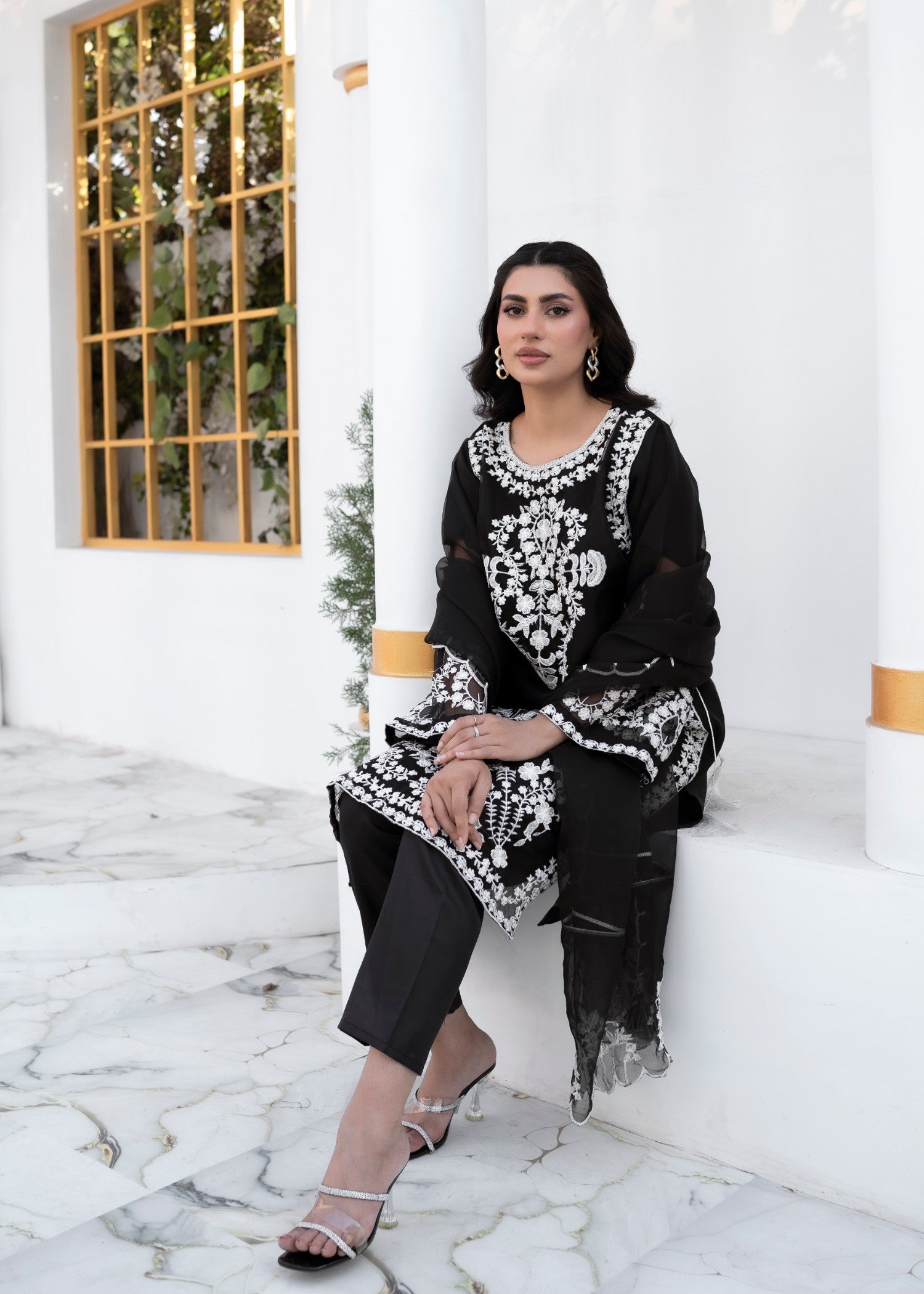 organza Kurta Set in Black, white