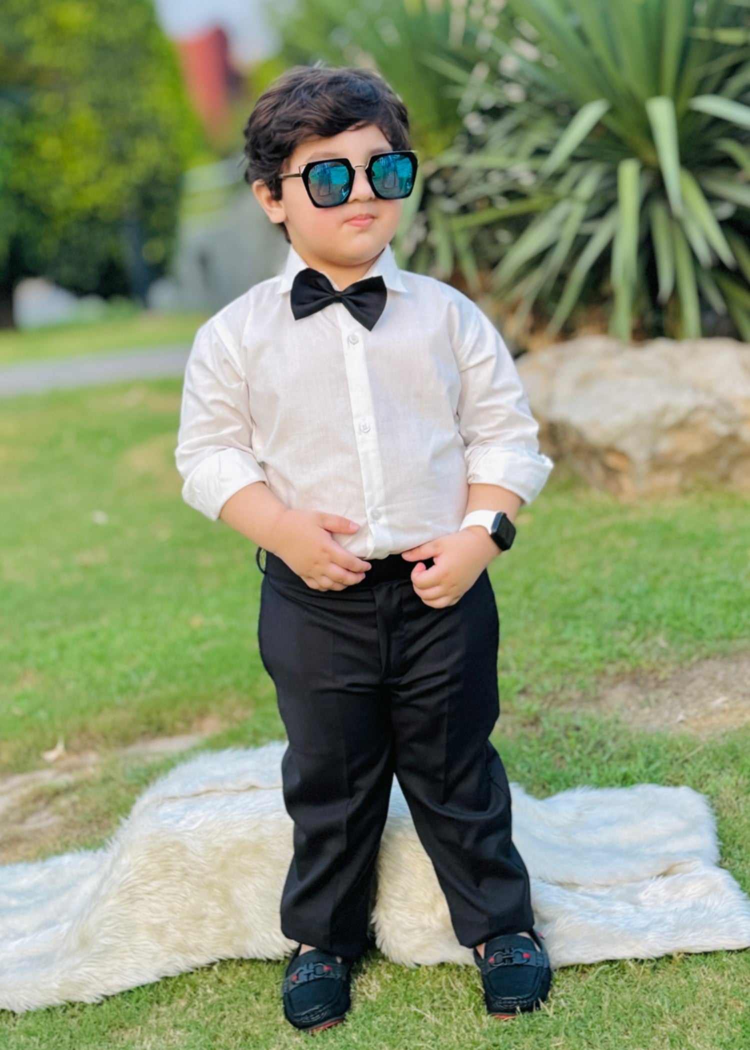 suiting Suits in White, black