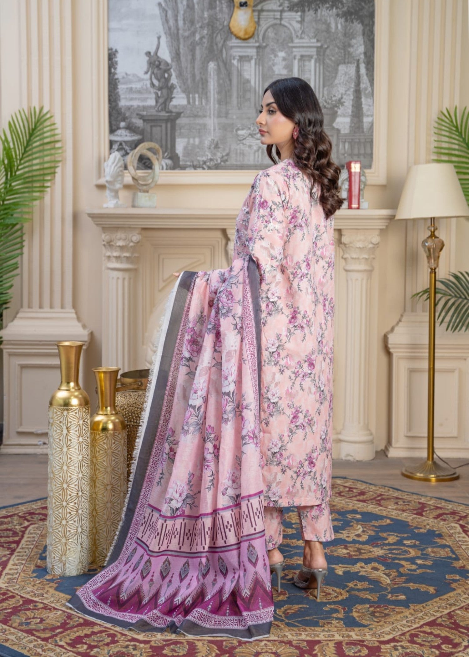 textured lawn Kurta Set in Pink