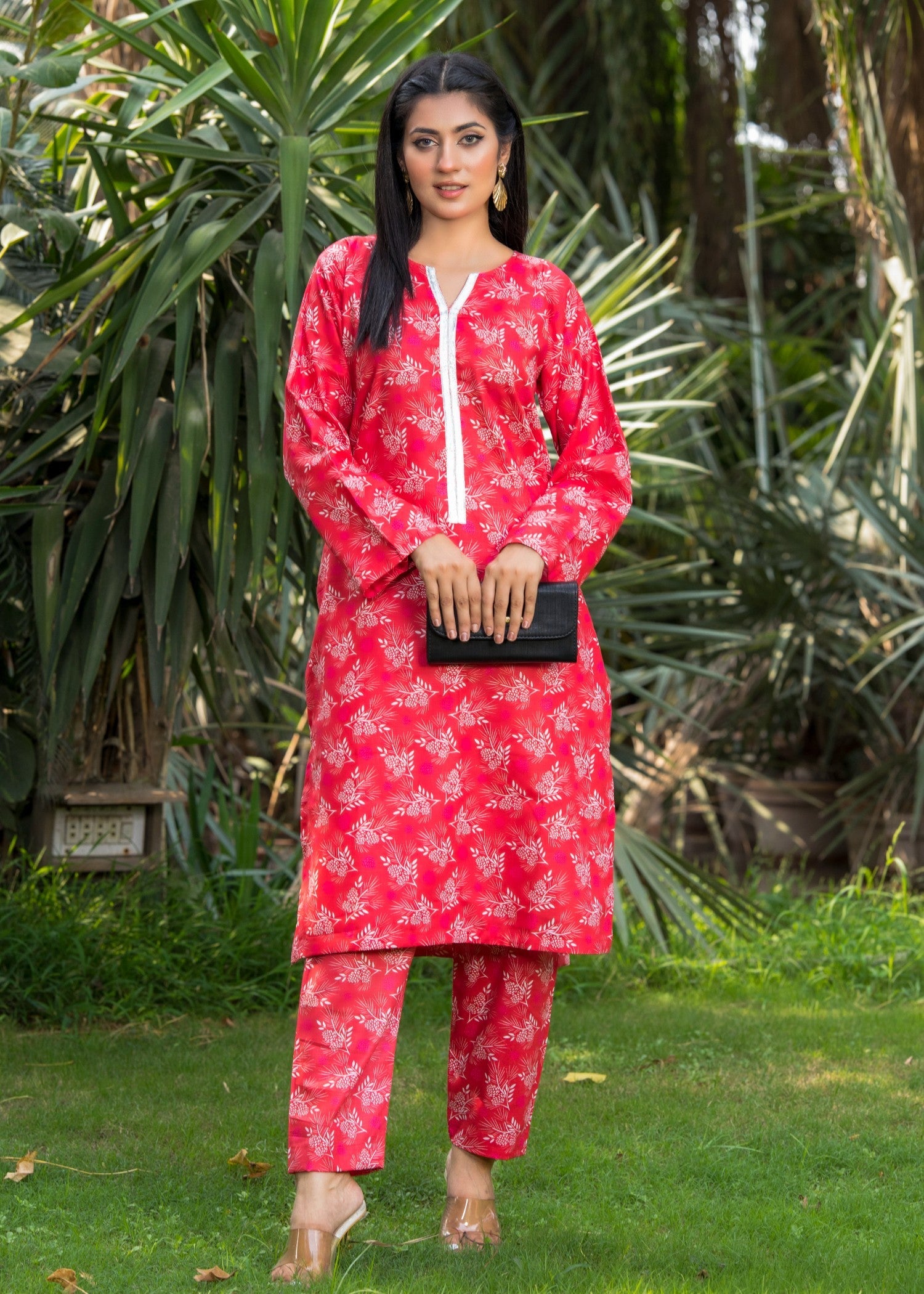 slub khaddar Unstitched in Shocking pink