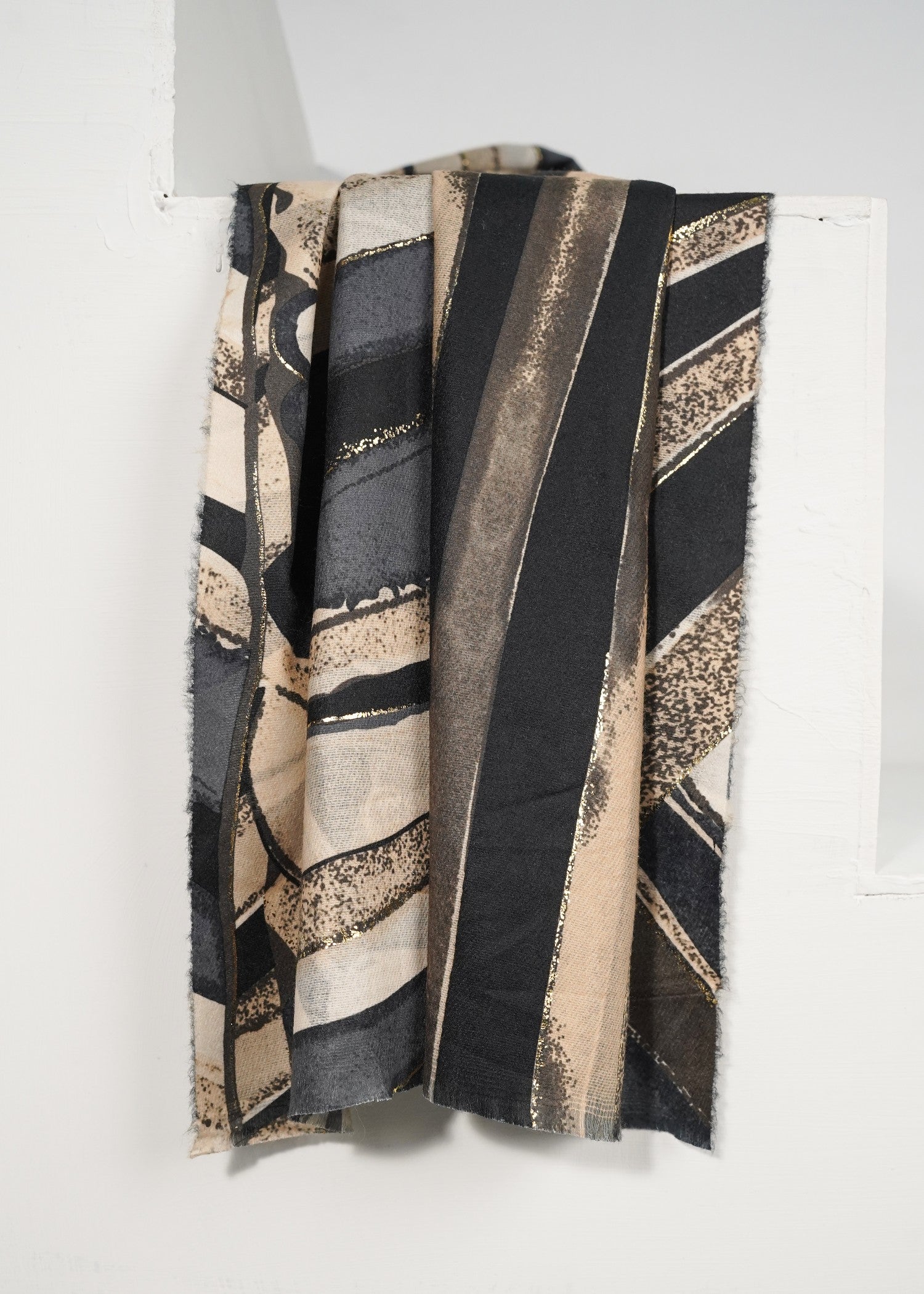 wool Hijab in Multi, jet black