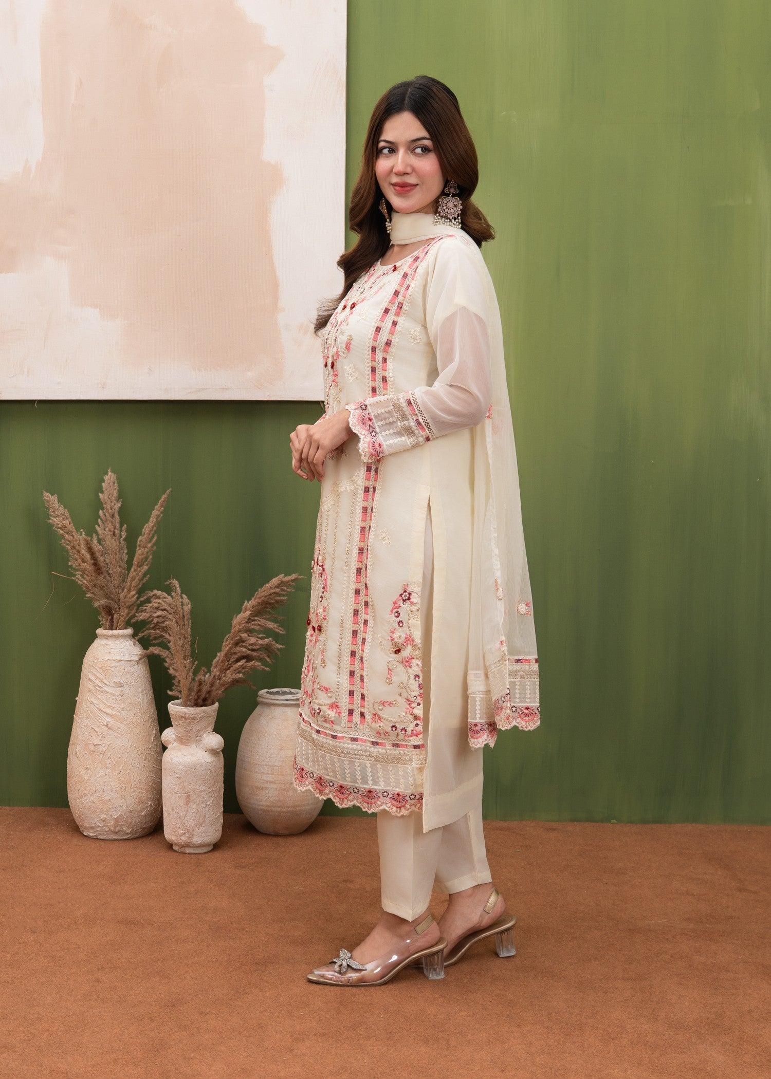 blended satin Kurta Set in Cream