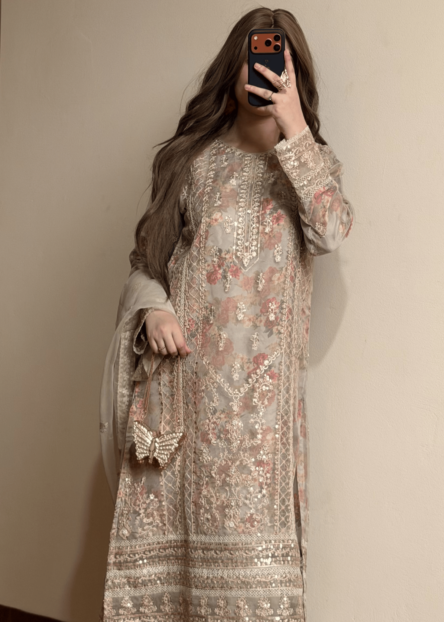 zari organza Kurta Set in Eggshell