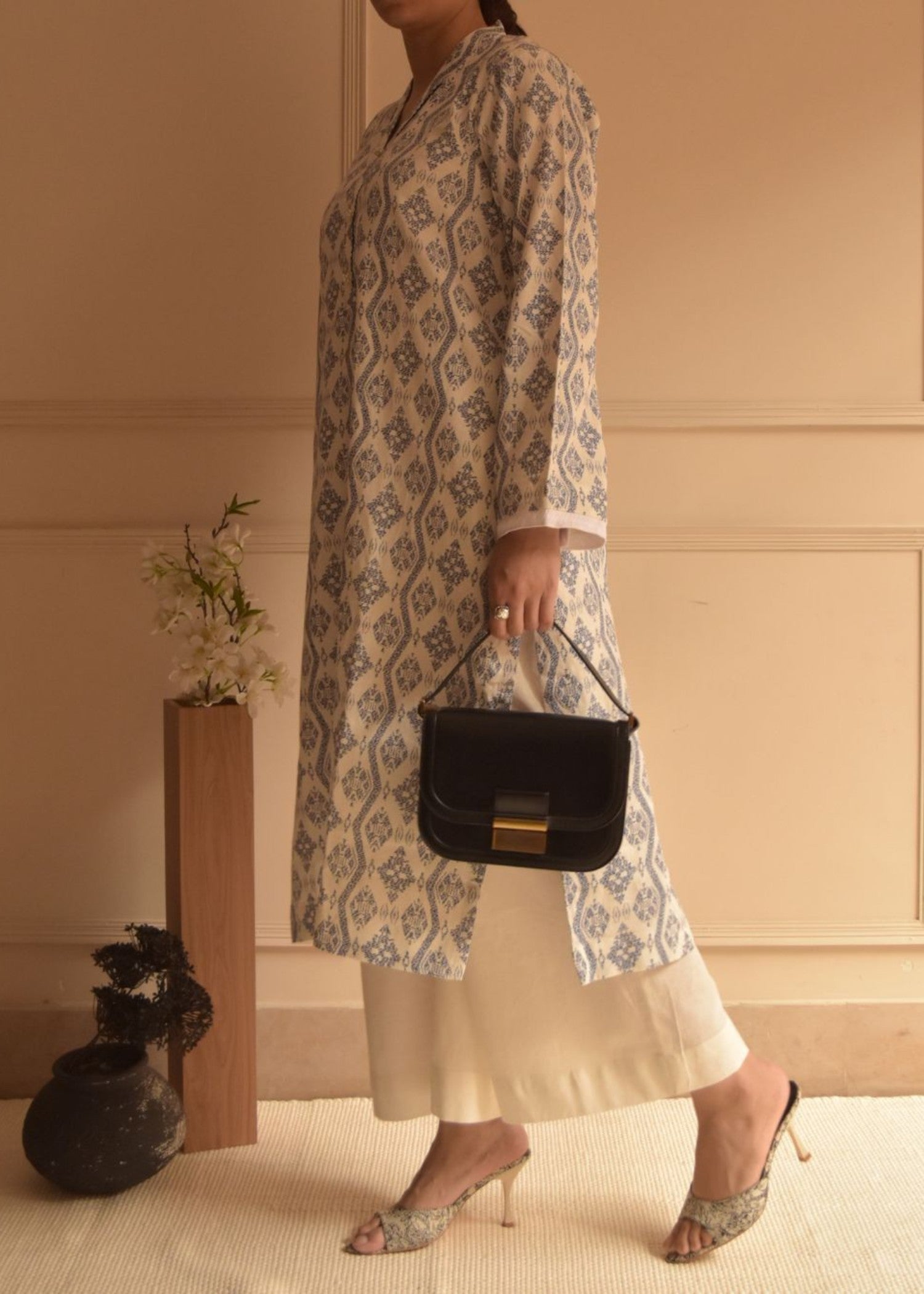 khaddar Kurta Set in Sapphire blue, off-white, navy blue