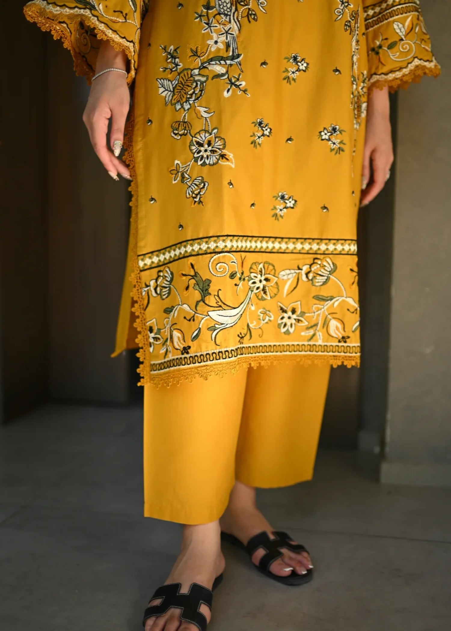 lawn cotton Kurta Set in Sunflower