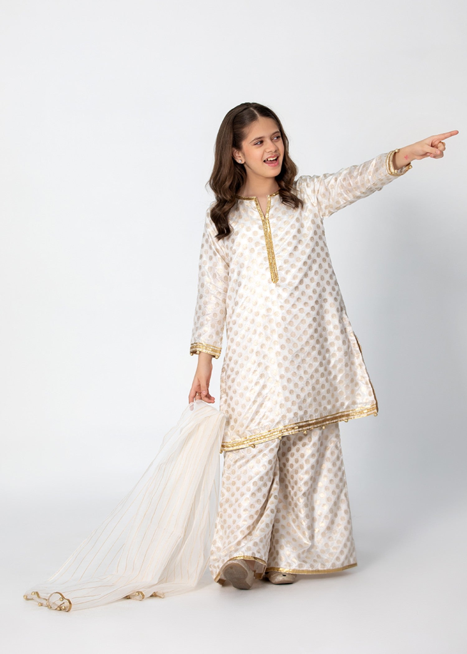 banarasi jacquard Kurta Set in Off-white
