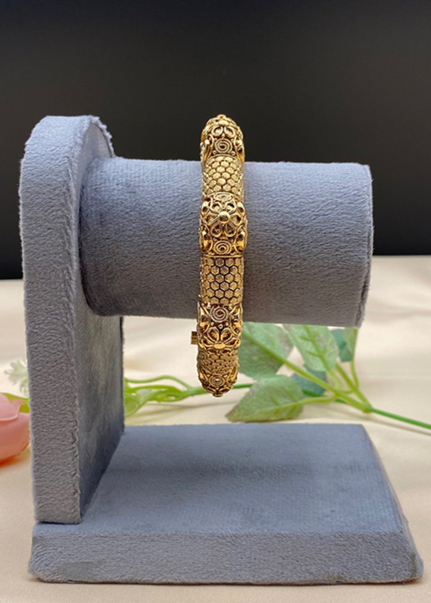 Bangles in Gold Color by - Trendy Women Bangles KYG9246
