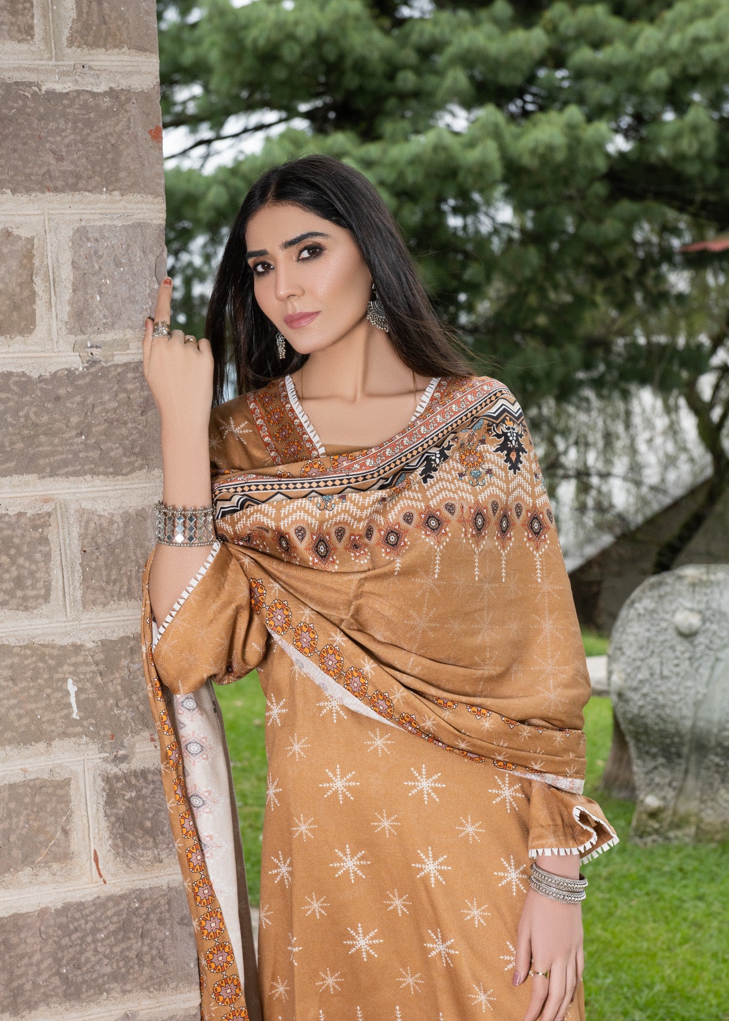 linen Unstitched in Sand brown