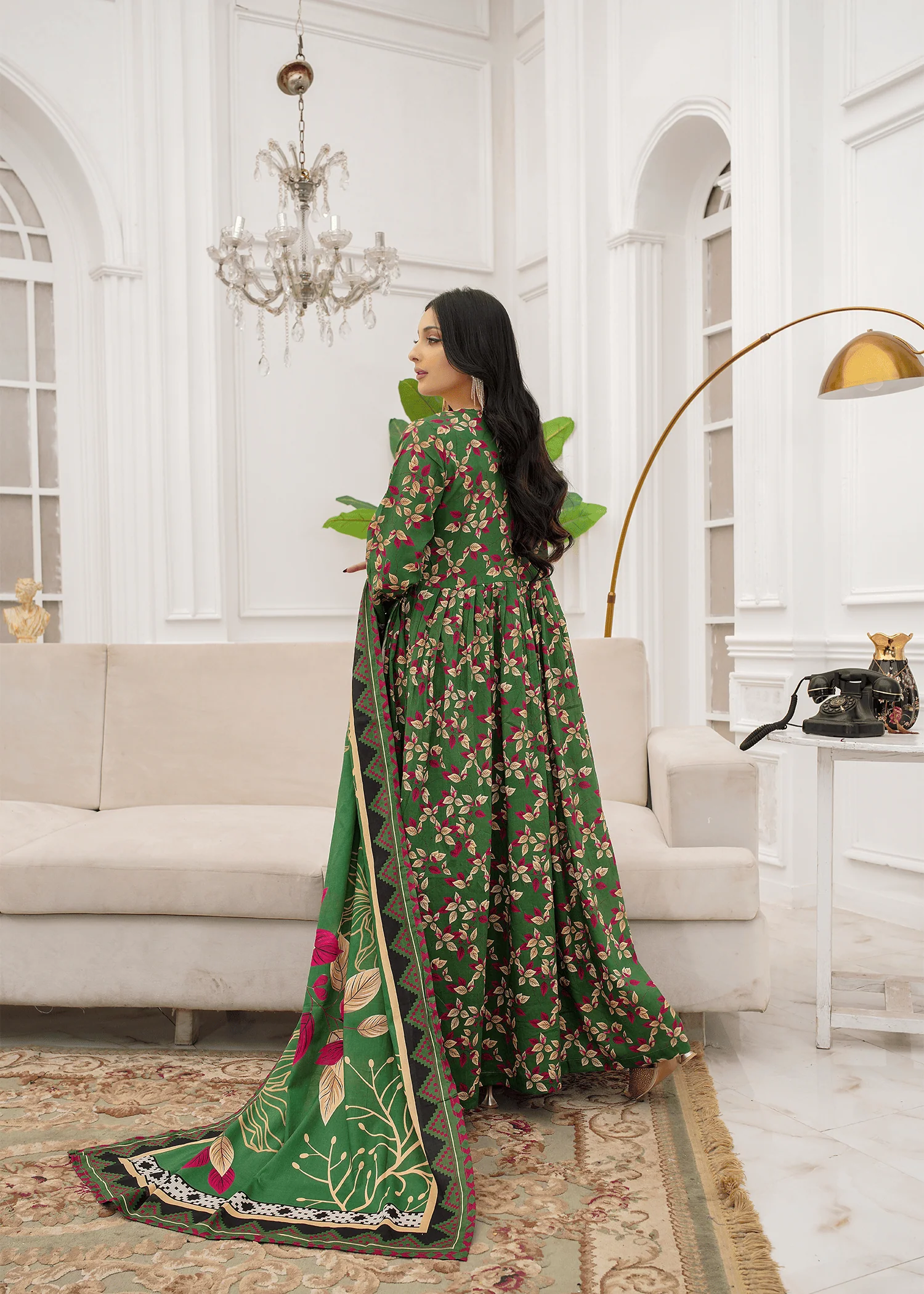 lawn Pishwas in Green
