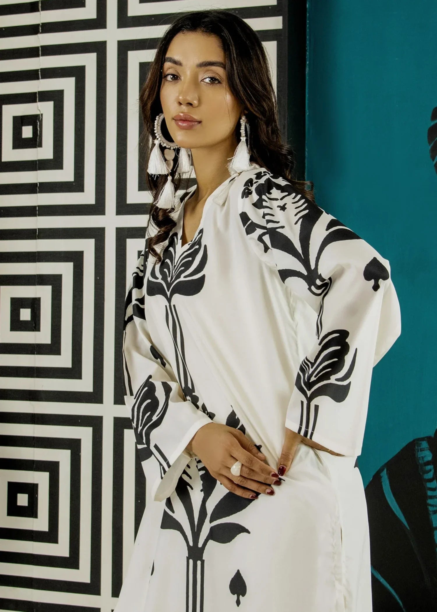 crepe Kaftan in White