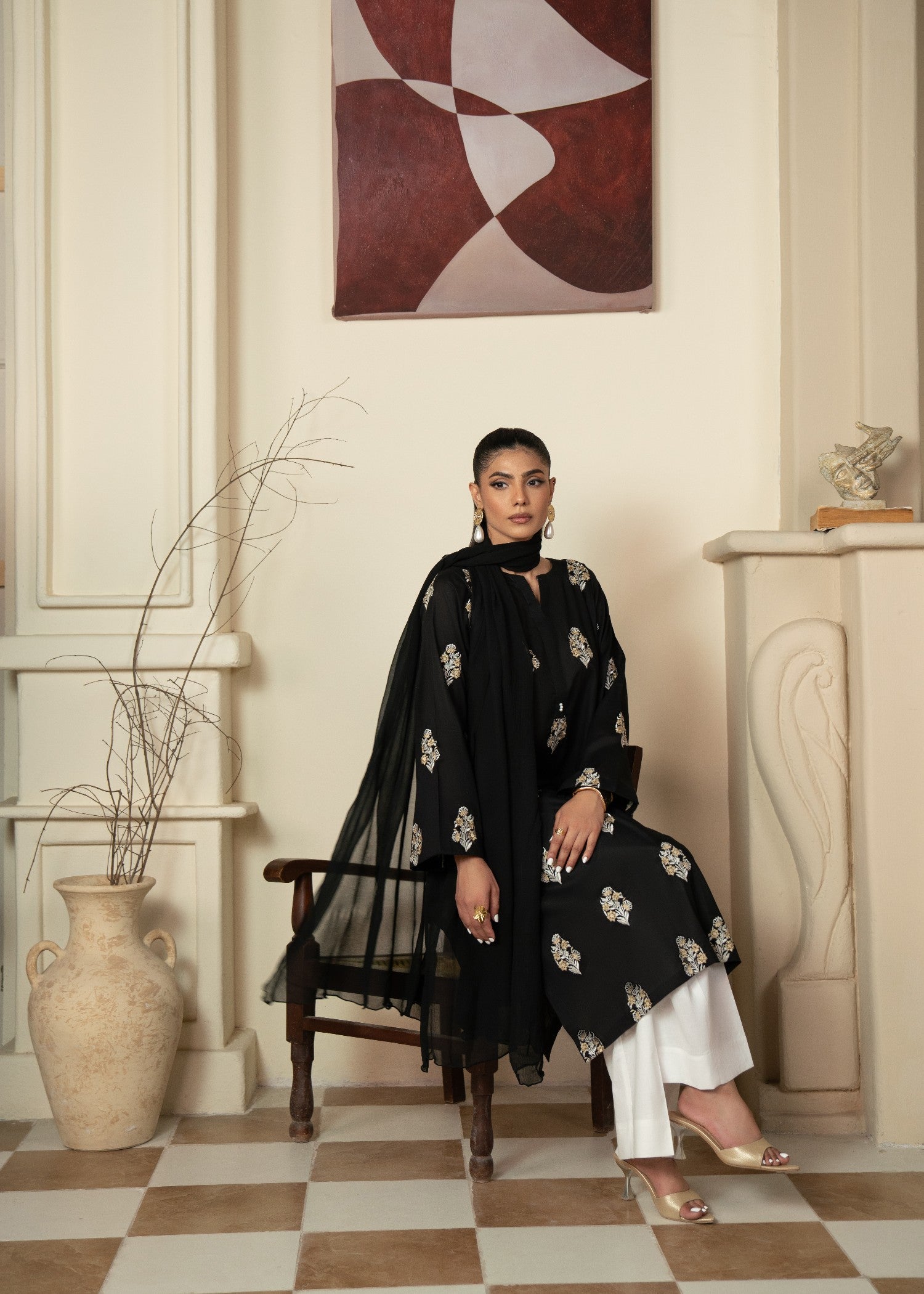 cotton Kurta Set in Black, white