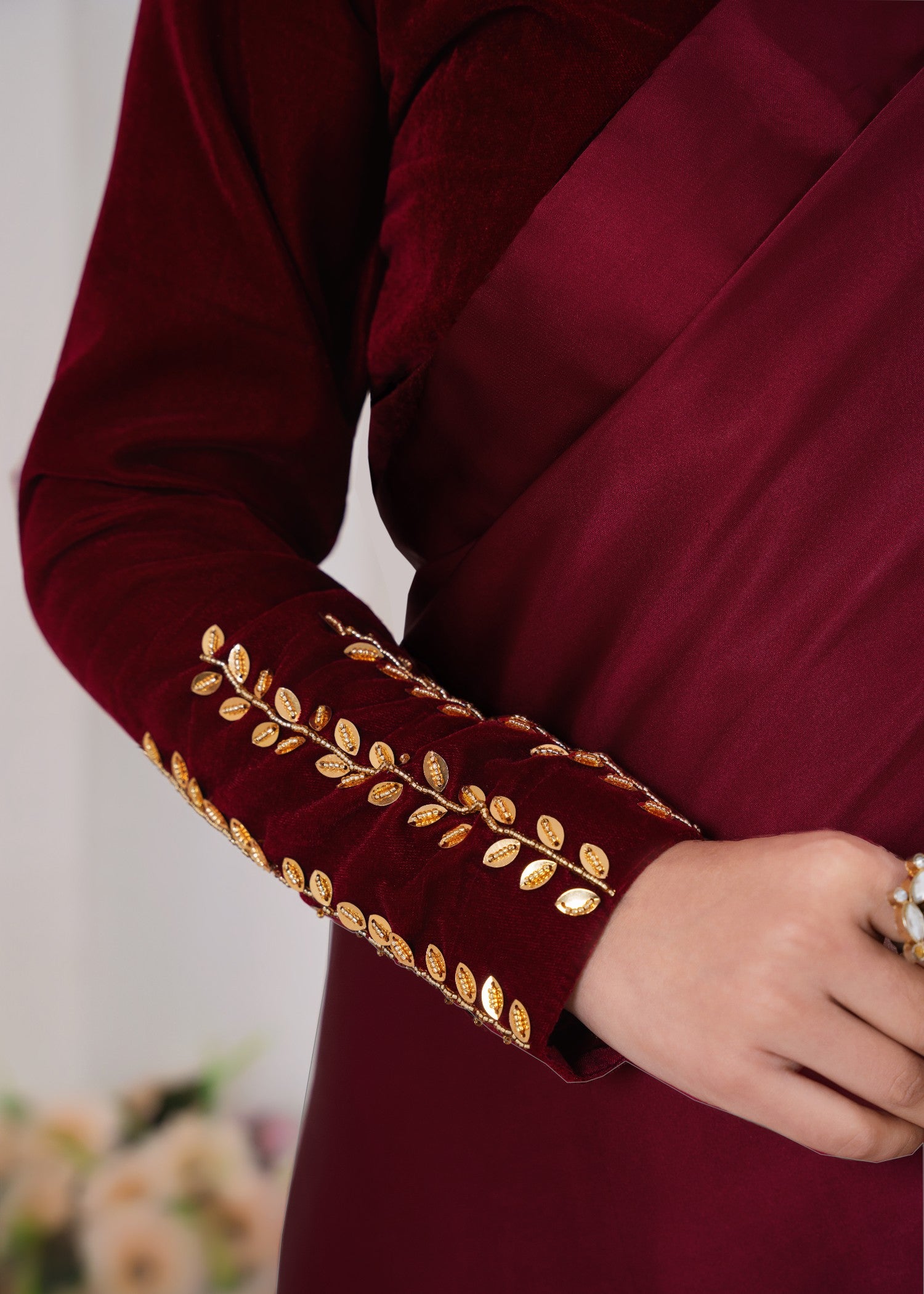 chinese micro velvet 9000 Saree in Maroon