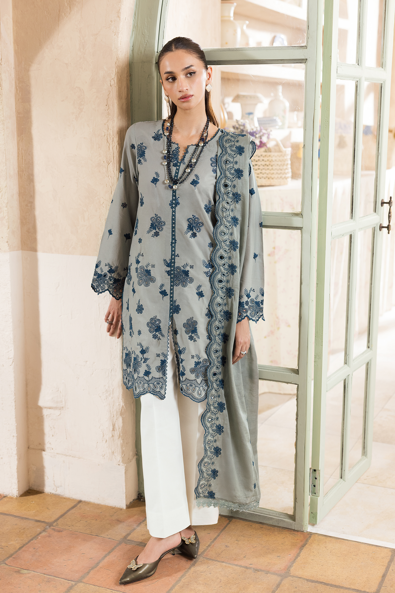 Nissa Chikankari Lawn – N-10