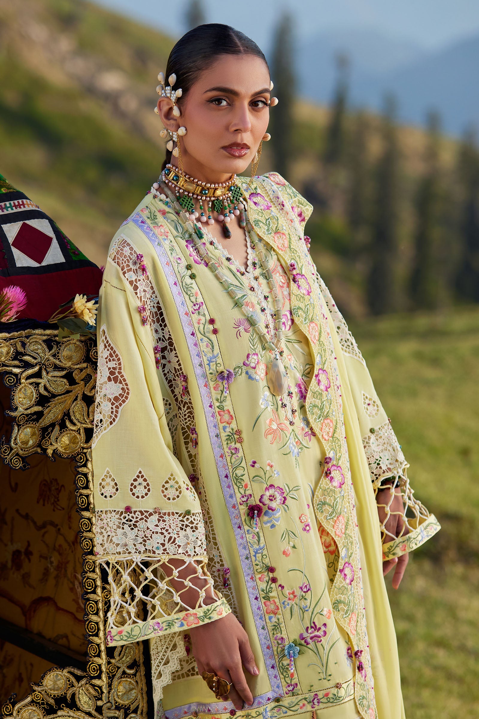 Kashmee Luxury Eid Lawn – NEELUNE (EL26-05 A)