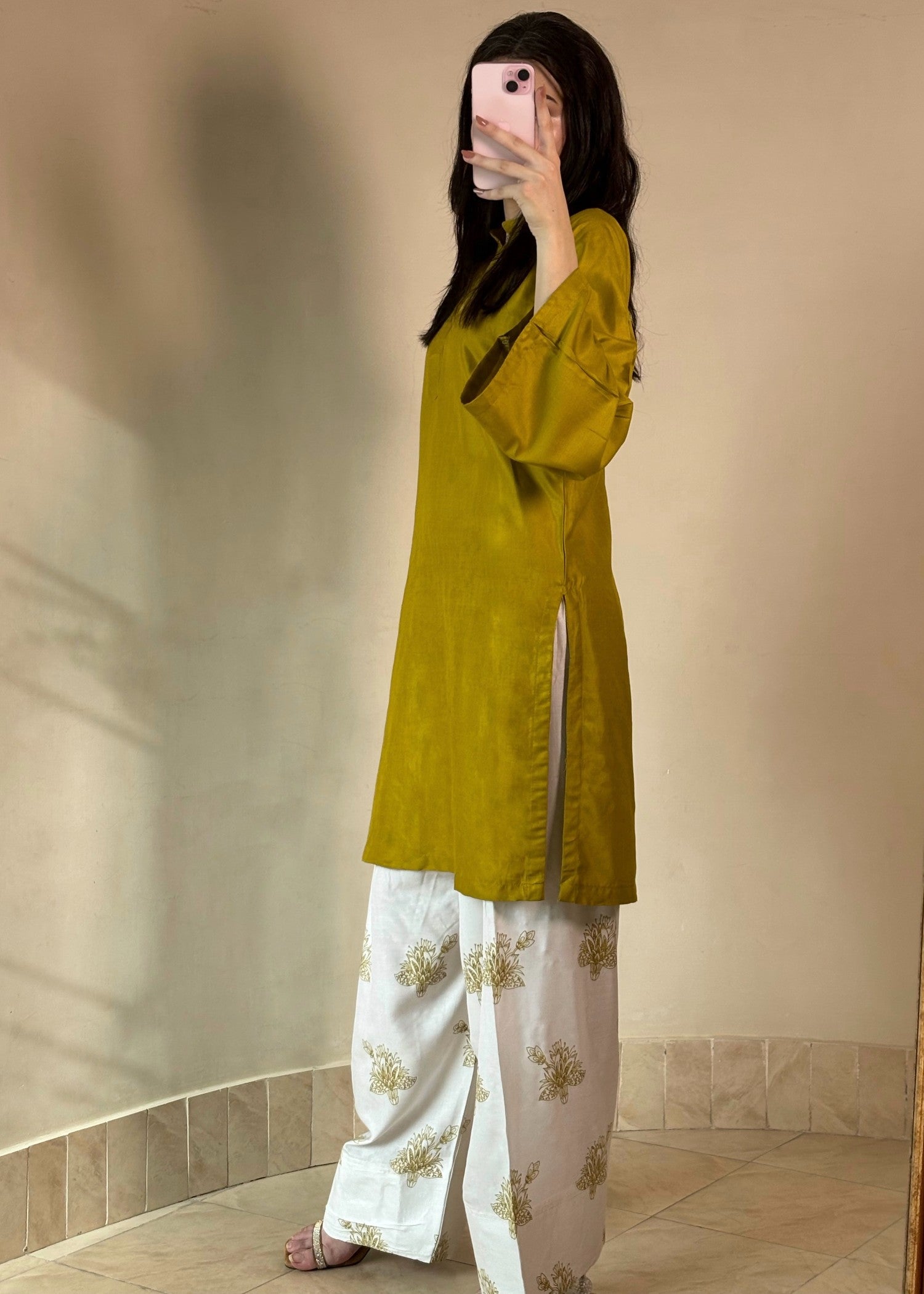 arabic lawn Kurta Set in Apple green