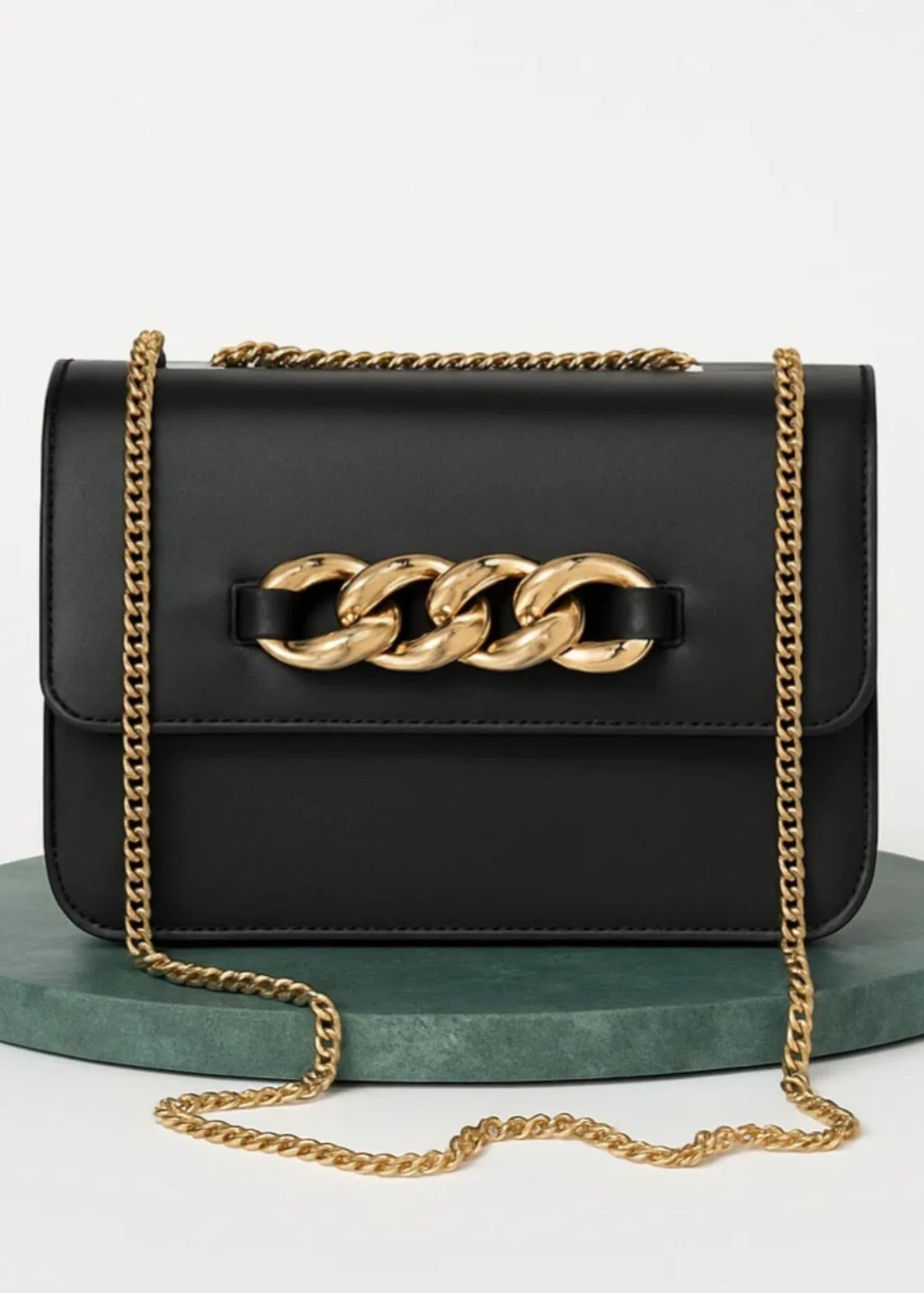 Crossbody in Black Color by - Trendy Women Crossbody OMZ8225