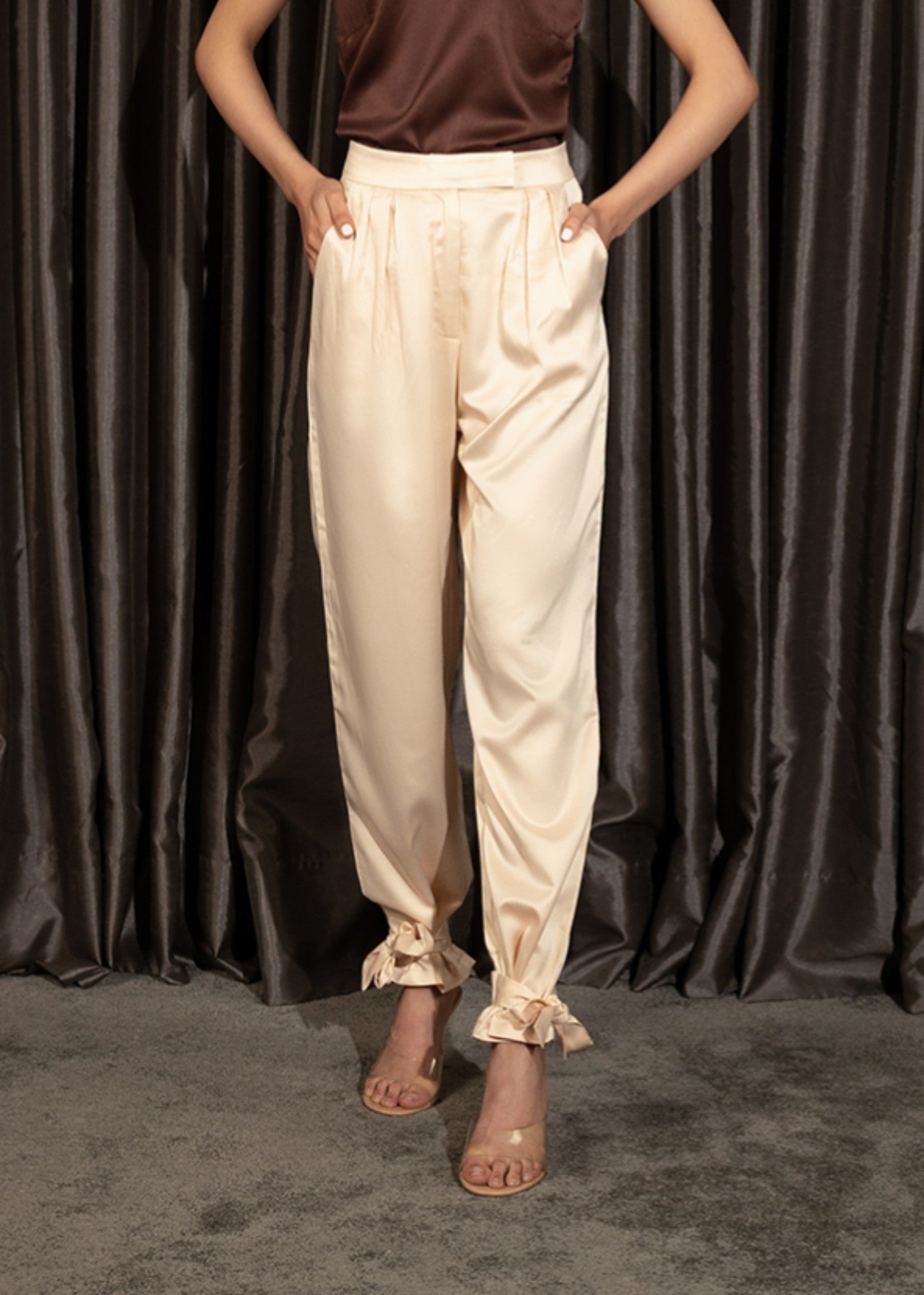 satin silk Pants in Ivory
