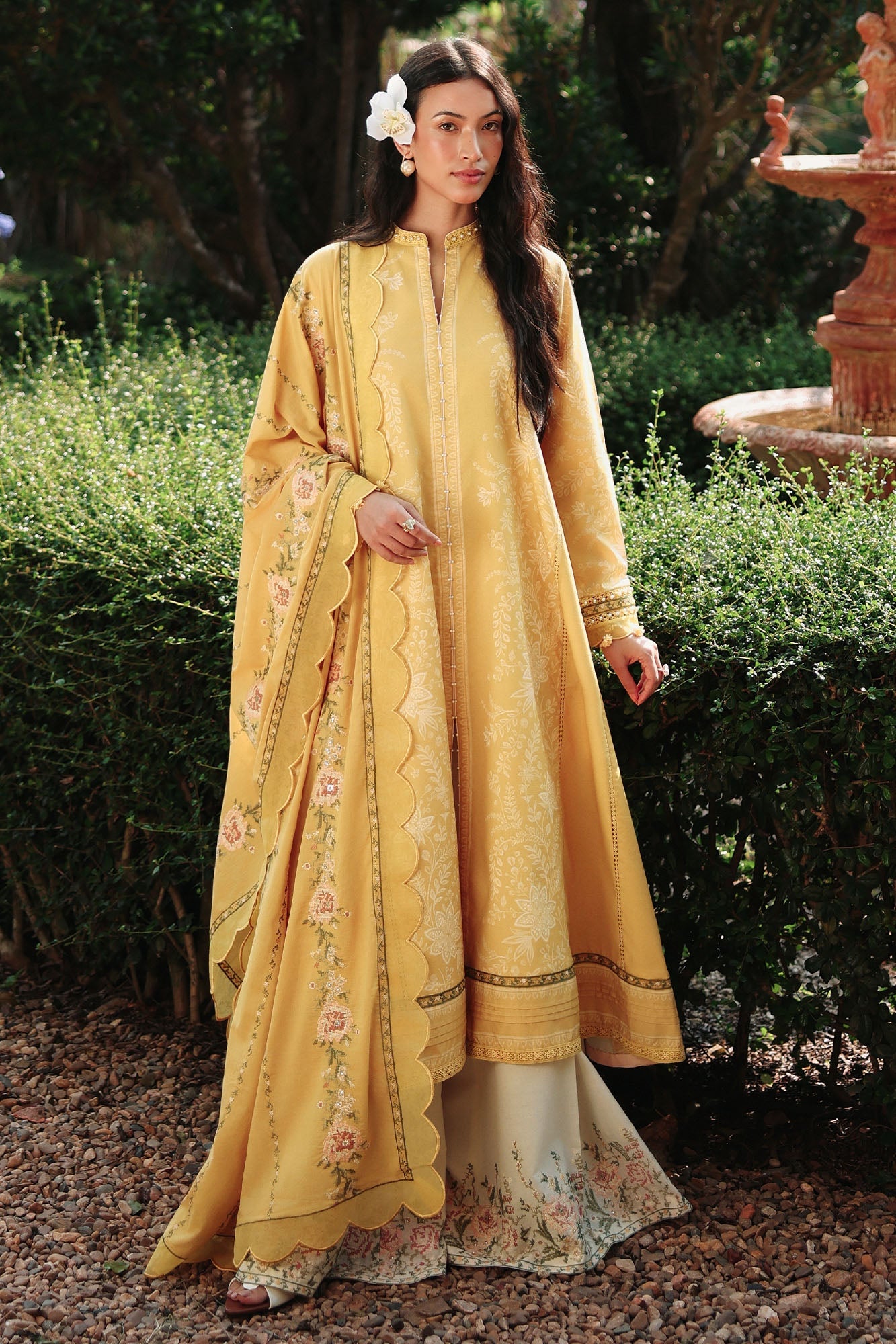 Eid Lawn Edit – Petal Drapes